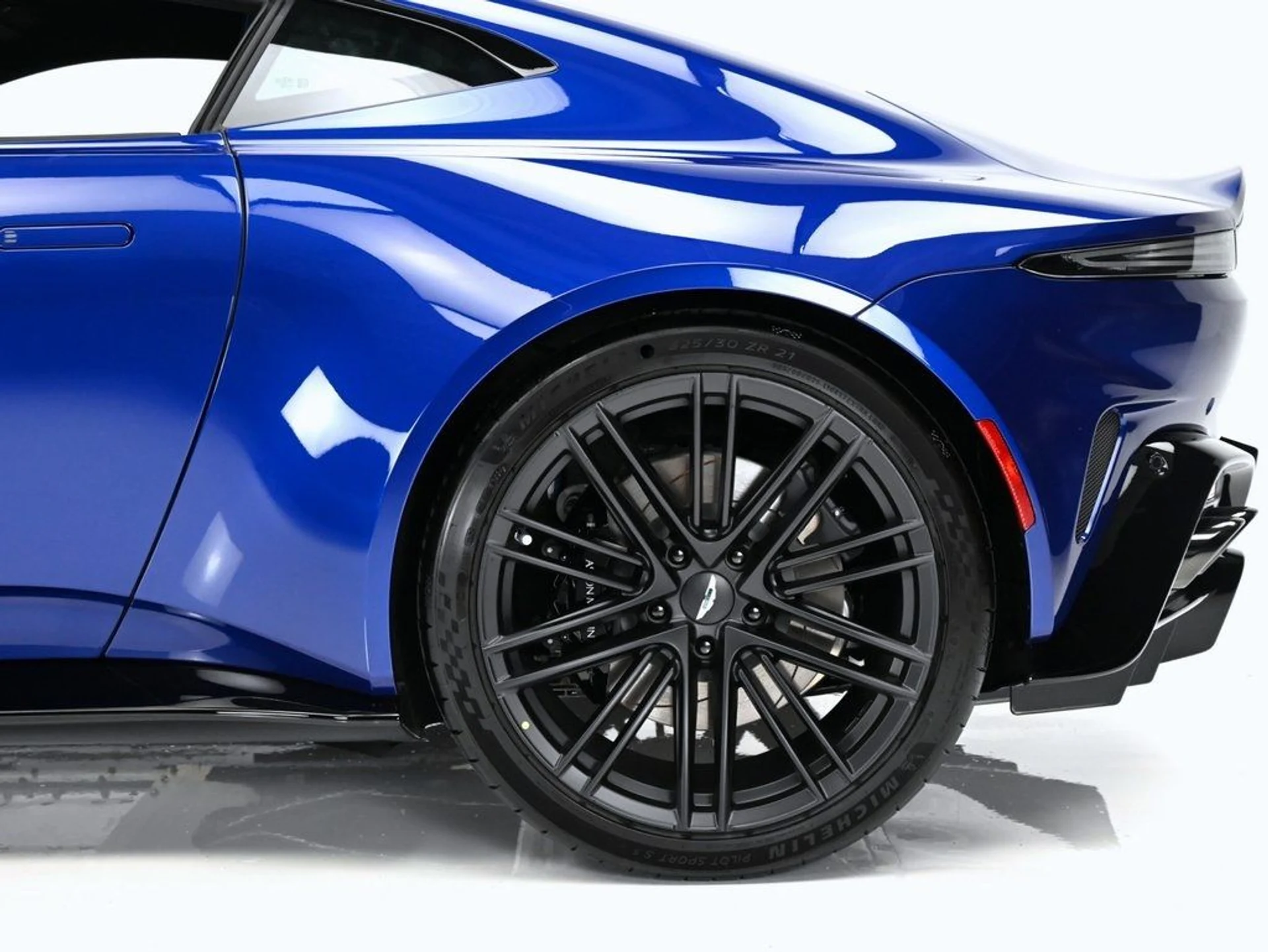 mph011_3644856275_7961ee4b246b753ba7159233793ee7e4_de64d7d6bb