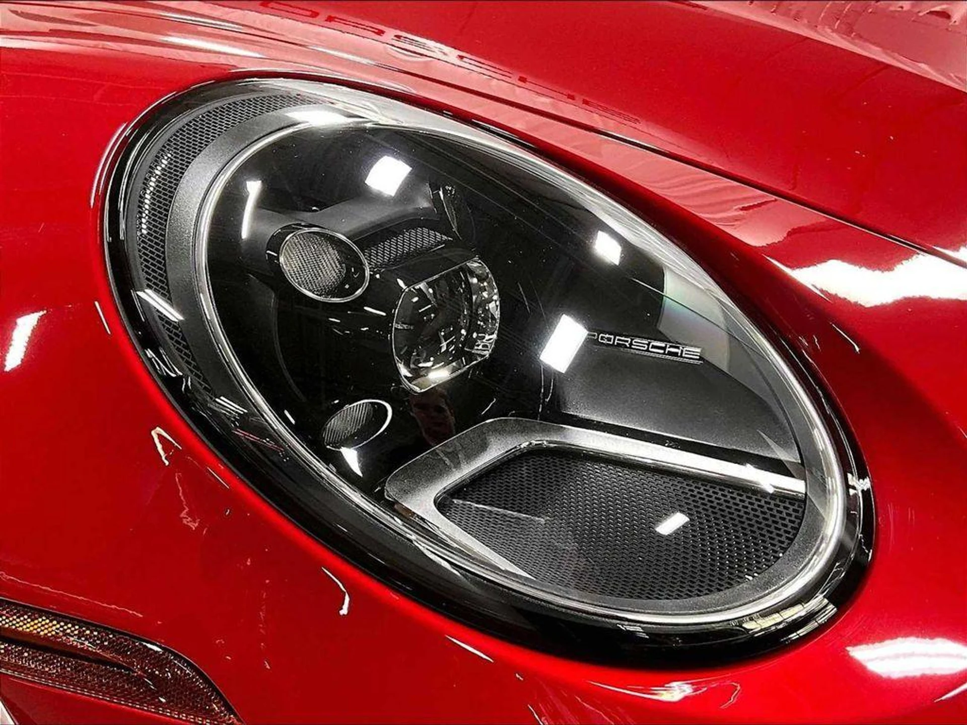 mph011_3645626901_Lpip_XFB_4_Rx_H5_Nhg9bf3fdf_bihk_267abeb696