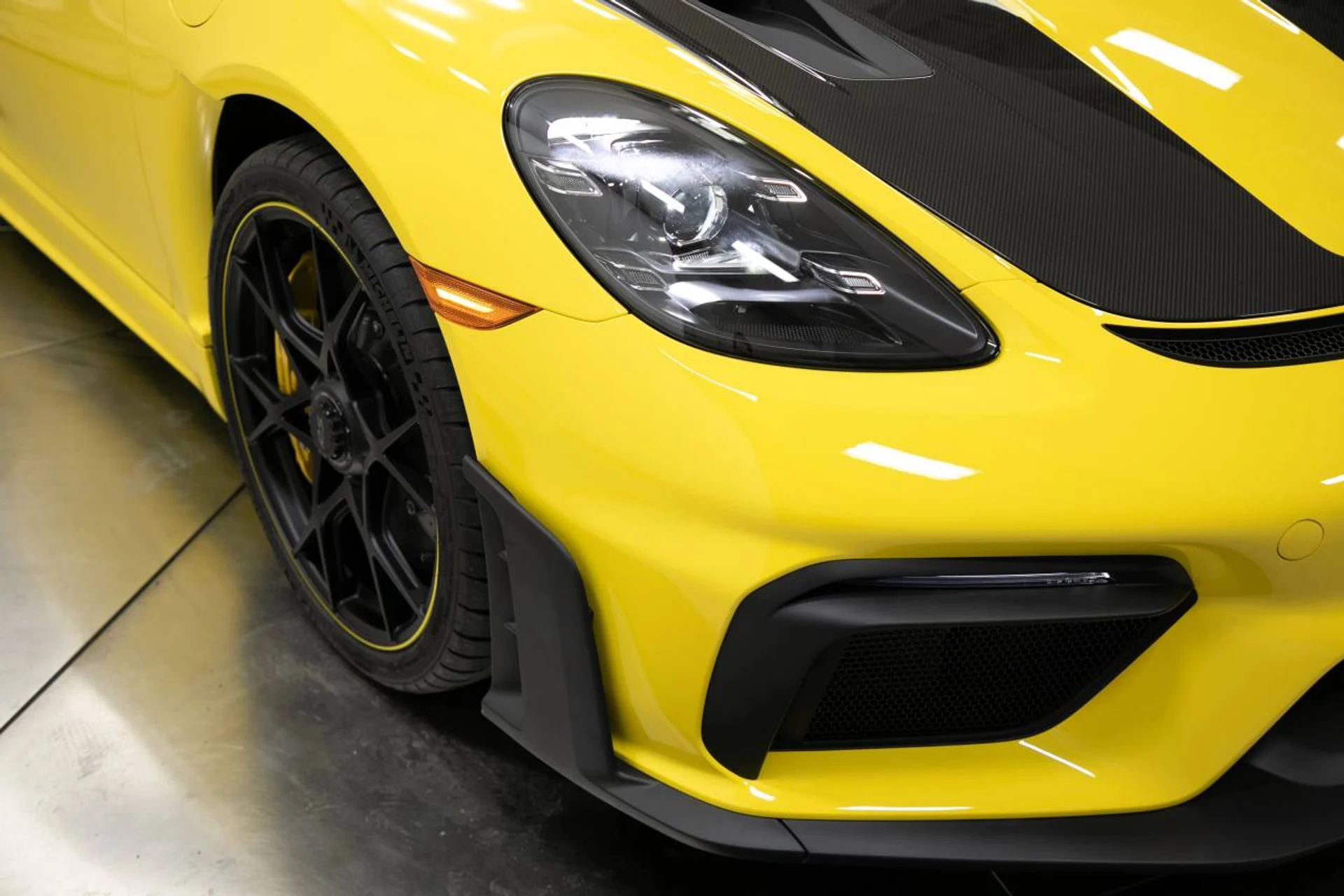 mph011_3653726314_c13692c803e8413b631fc4330f3f8e6cx_dd24485120