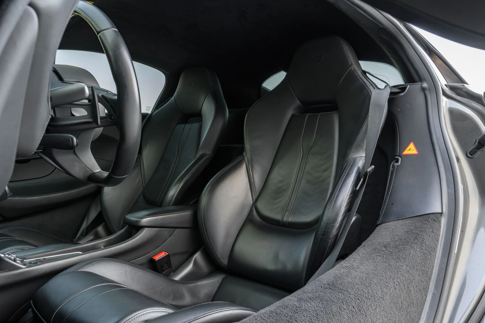 mph011_3658185759_Used_2019_Mc_Laren_570_S_1765498606_d58568fc9e