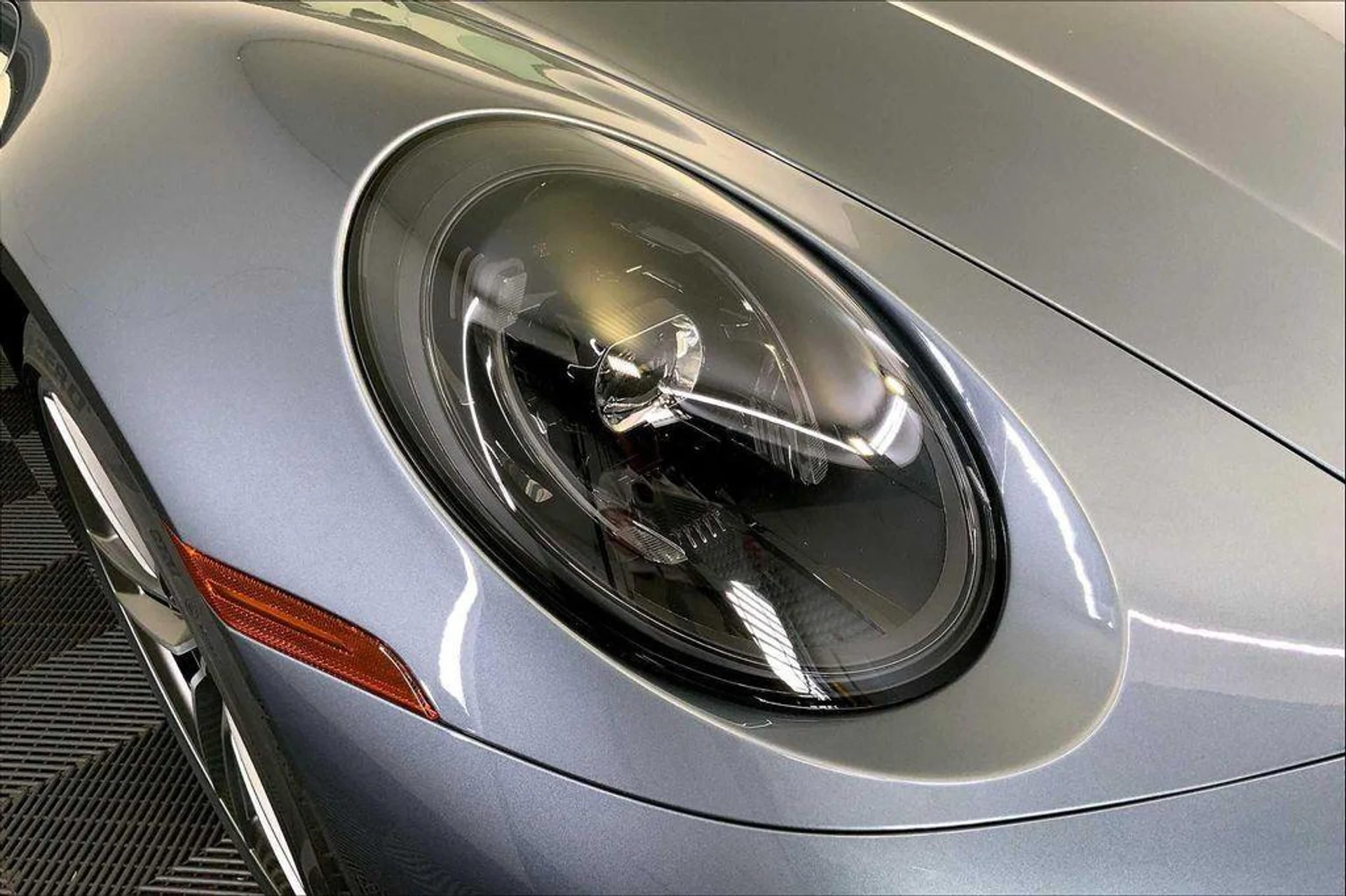 mph011_3665130479_Vb_EWY_8_UUC_Qyirrqbq_ZWW_93_Uhs_IY_e1bab2741e