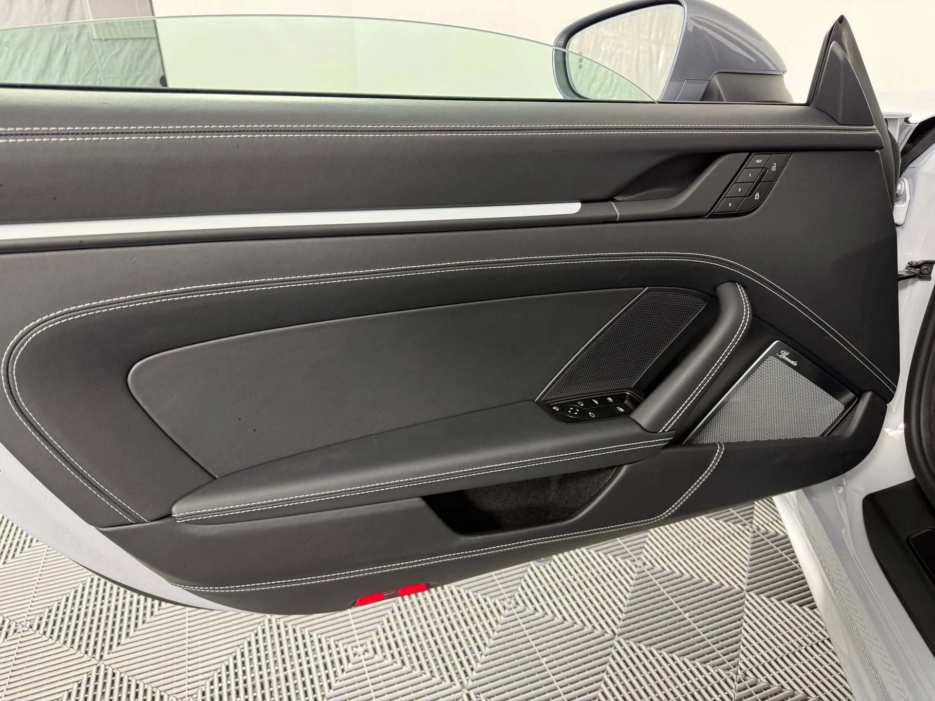 mph011_3666586357_1689e764671948a4024ef1e1c959c219x_6844633388