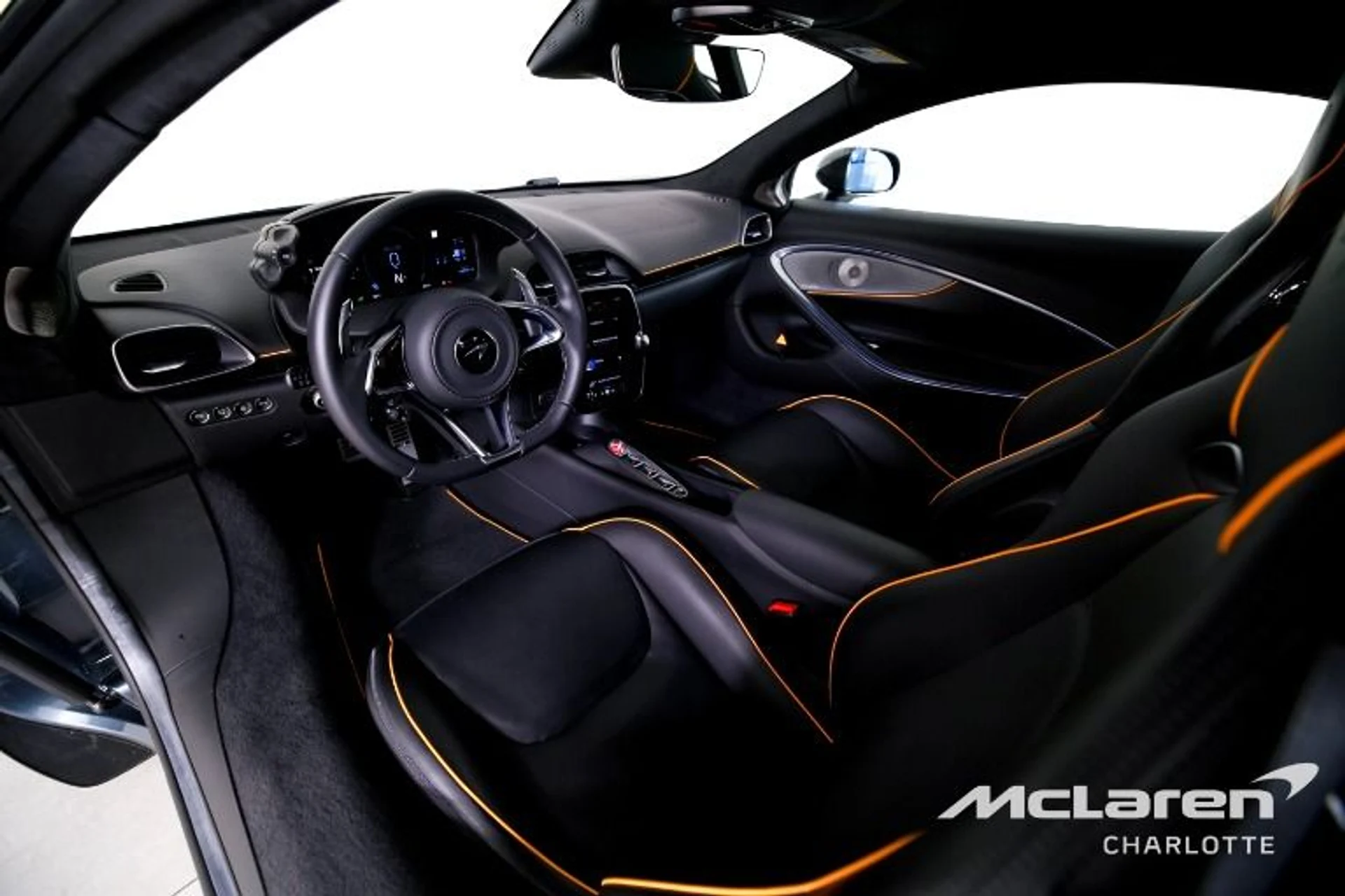 mph011_3667100984_Used_2023_Mc_Laren_Artura_5d08de1aaf