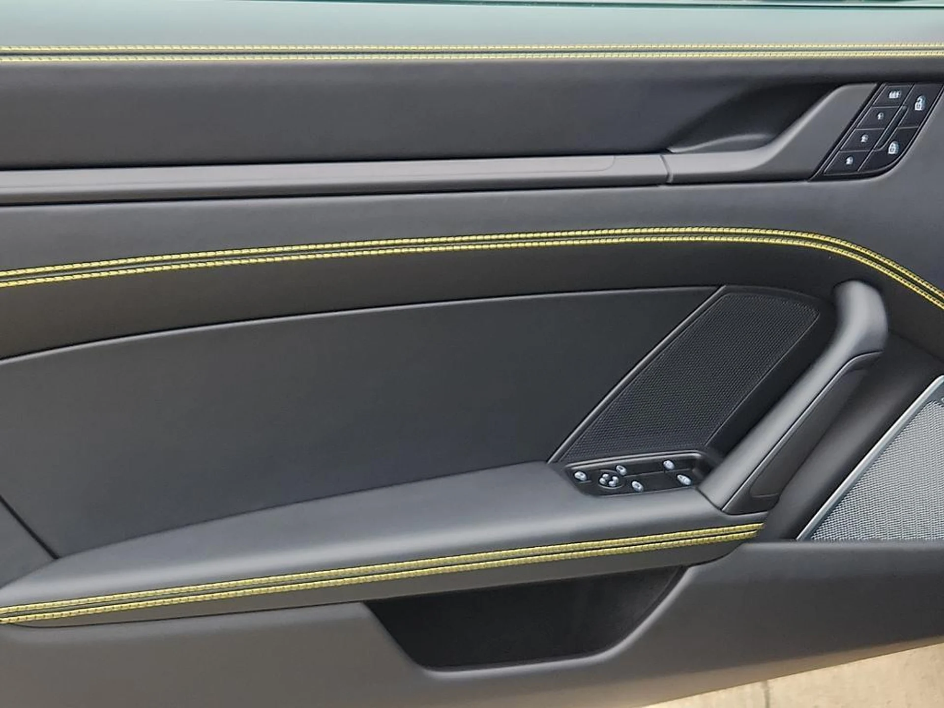 mph011_3667311966_H6i_Zk8_N_Qy_R_Tc_Q_Pwt_QA_Yl_R_Rjy_U_Ps_d95c438890