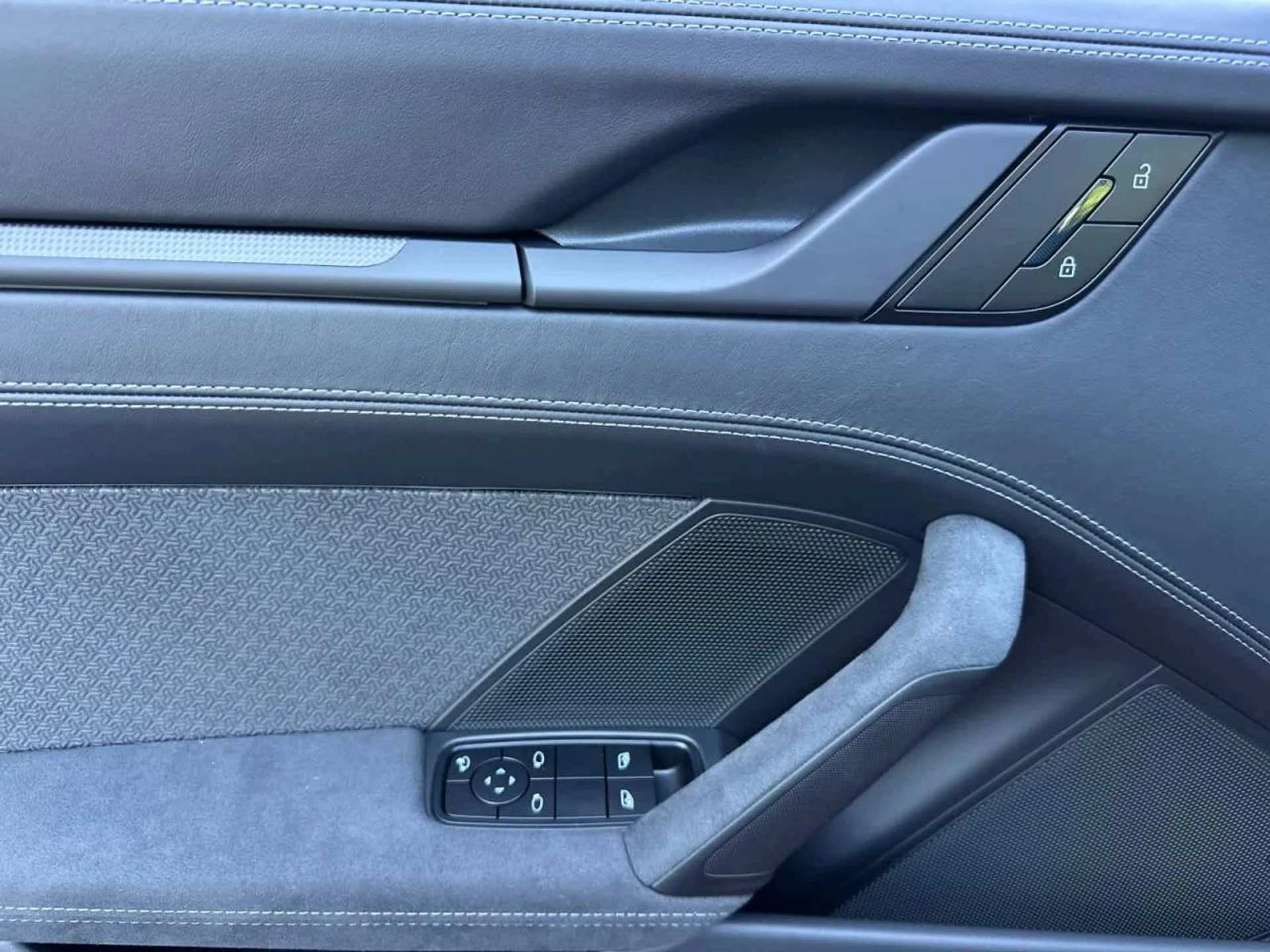 mph011_3678815043_12_a8107aa470