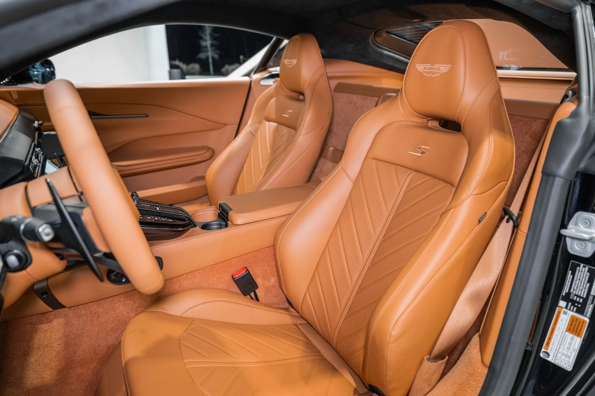 mph011_3683803502_New_2026_Aston_Martin_Vantage_S_Coupe_1767629088_cce80a85e3