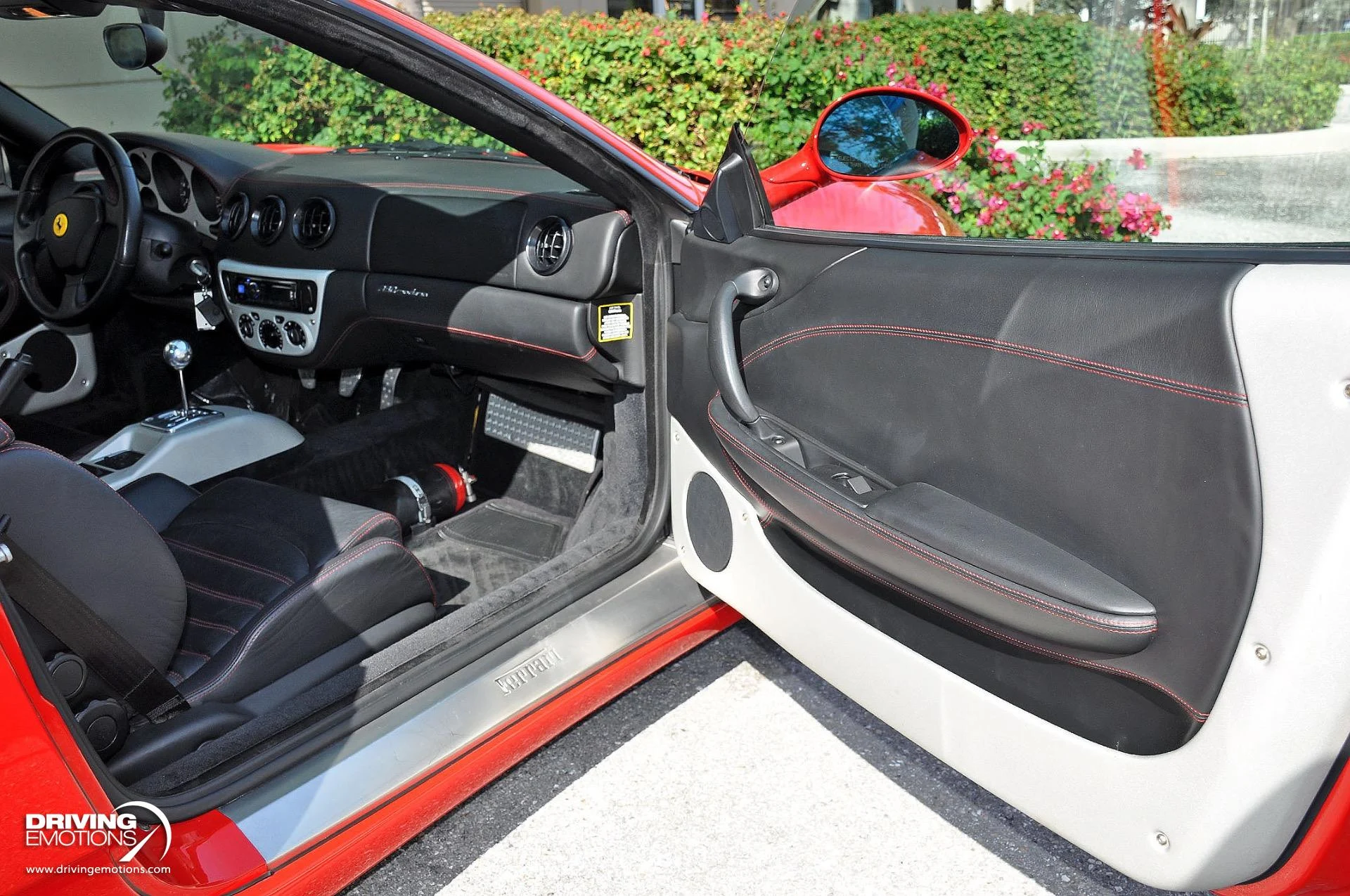 mph011_3687950957_824_p12_l_241799d0bd