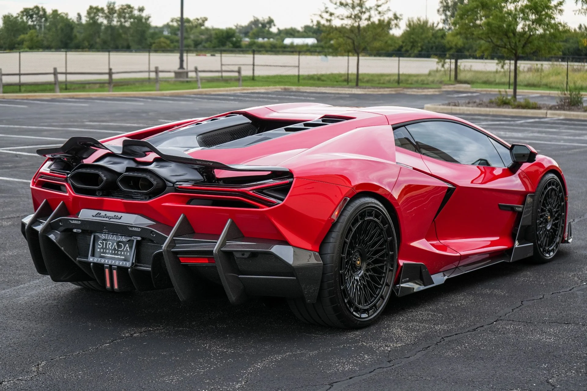 mph011_369042533_Used_2025_Lamborghini_Revuelto_1790108001_9fccd7f7d7
