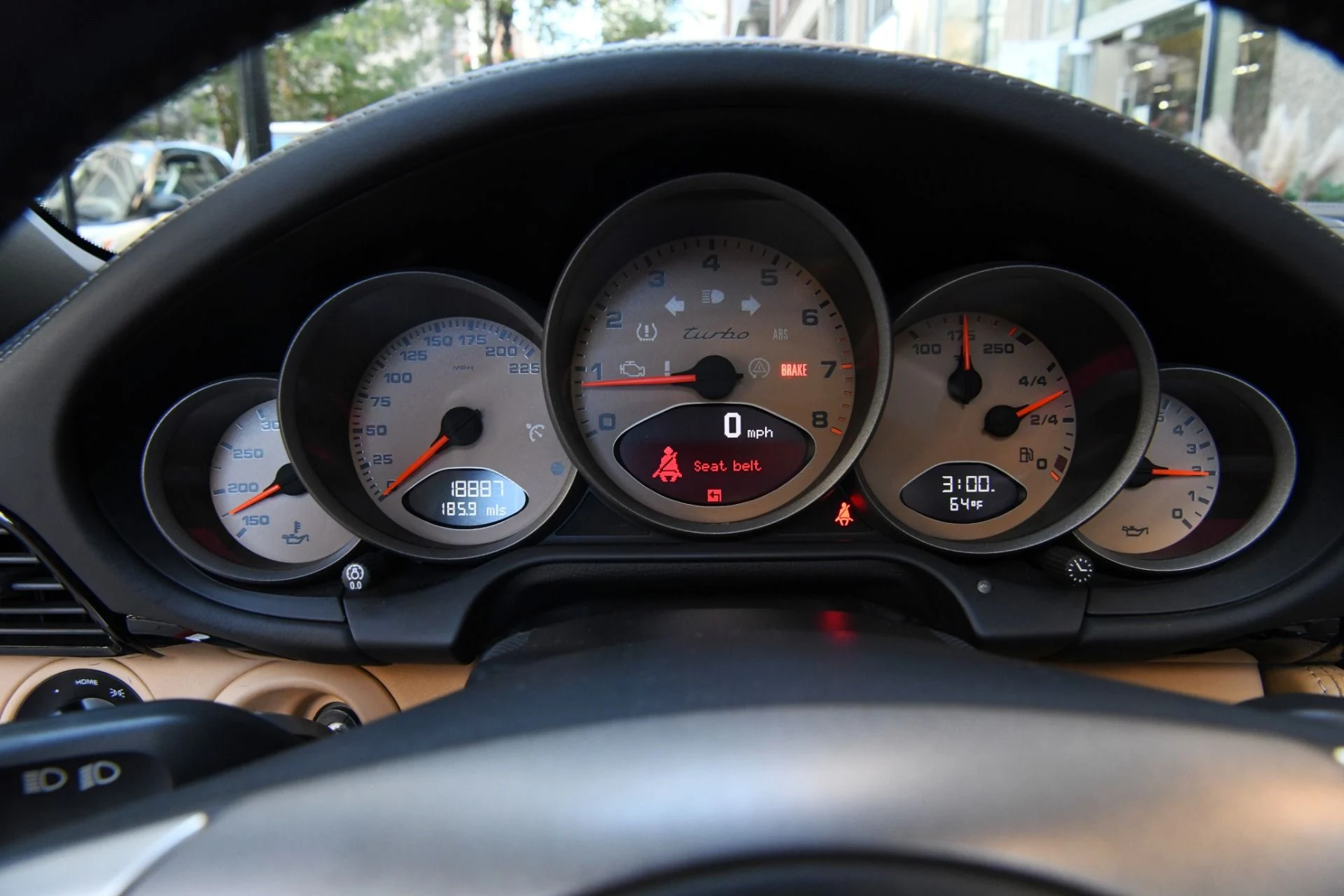 mph011_3691007010_9571_p13_l_335e9793a7