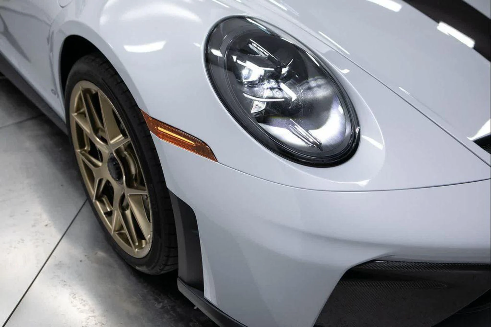 mph011_3693980989_hc9_SSZFJ_Dxj_O3t_WXMC_7_VFZGU_8_HI_b9850fcefb