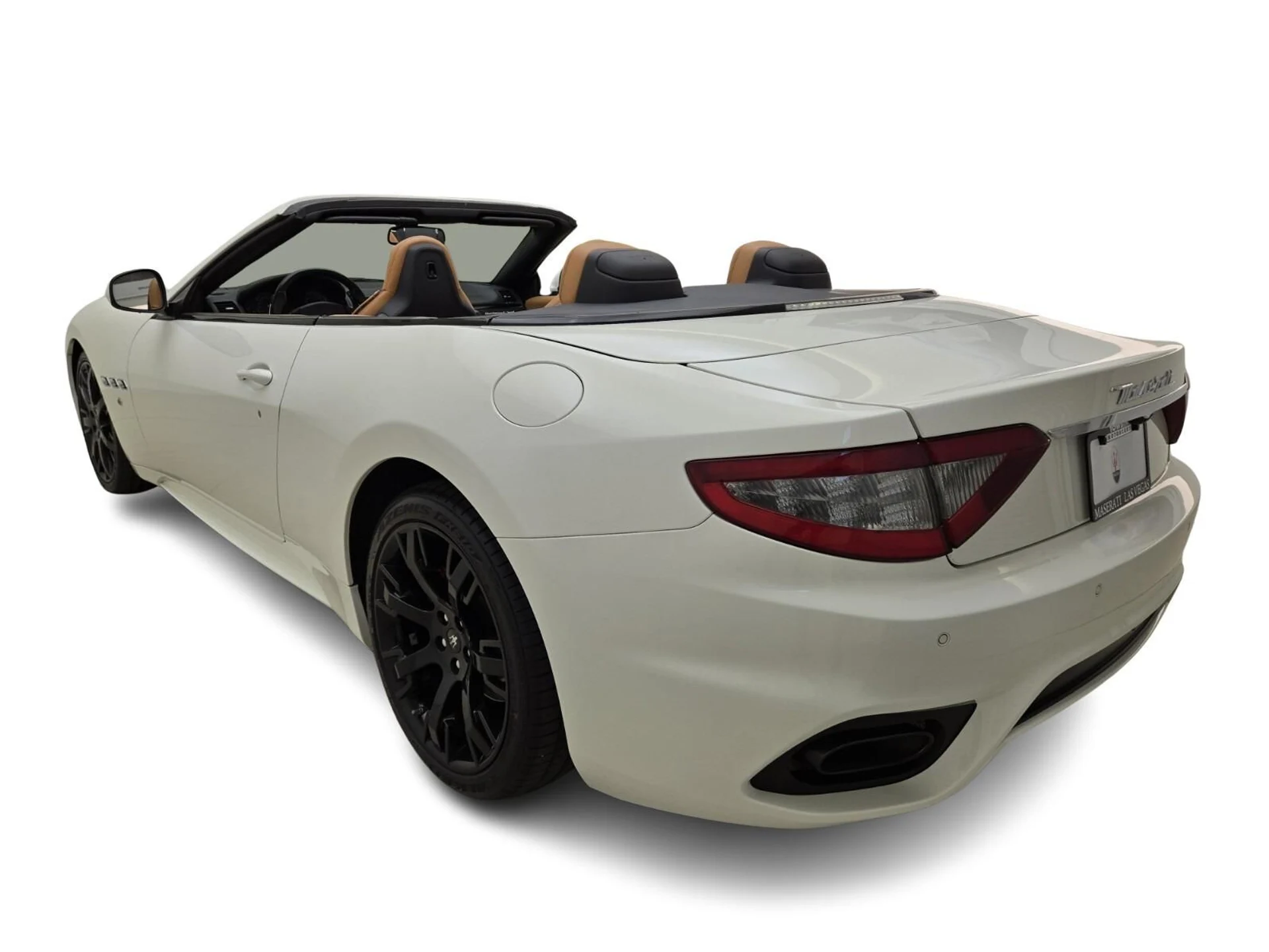 mph011_3694342554_Used_2018_Maserati_Gran_Turismo_Sport_1753165761_fa1bc7c085