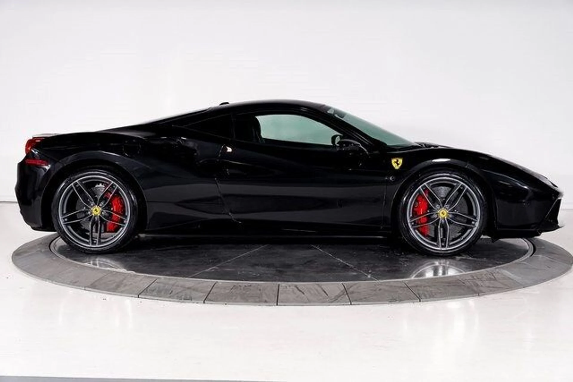 mph011_3694536289_7084ae2f042c676a9a6bf00a76204924x_615ddb7d86