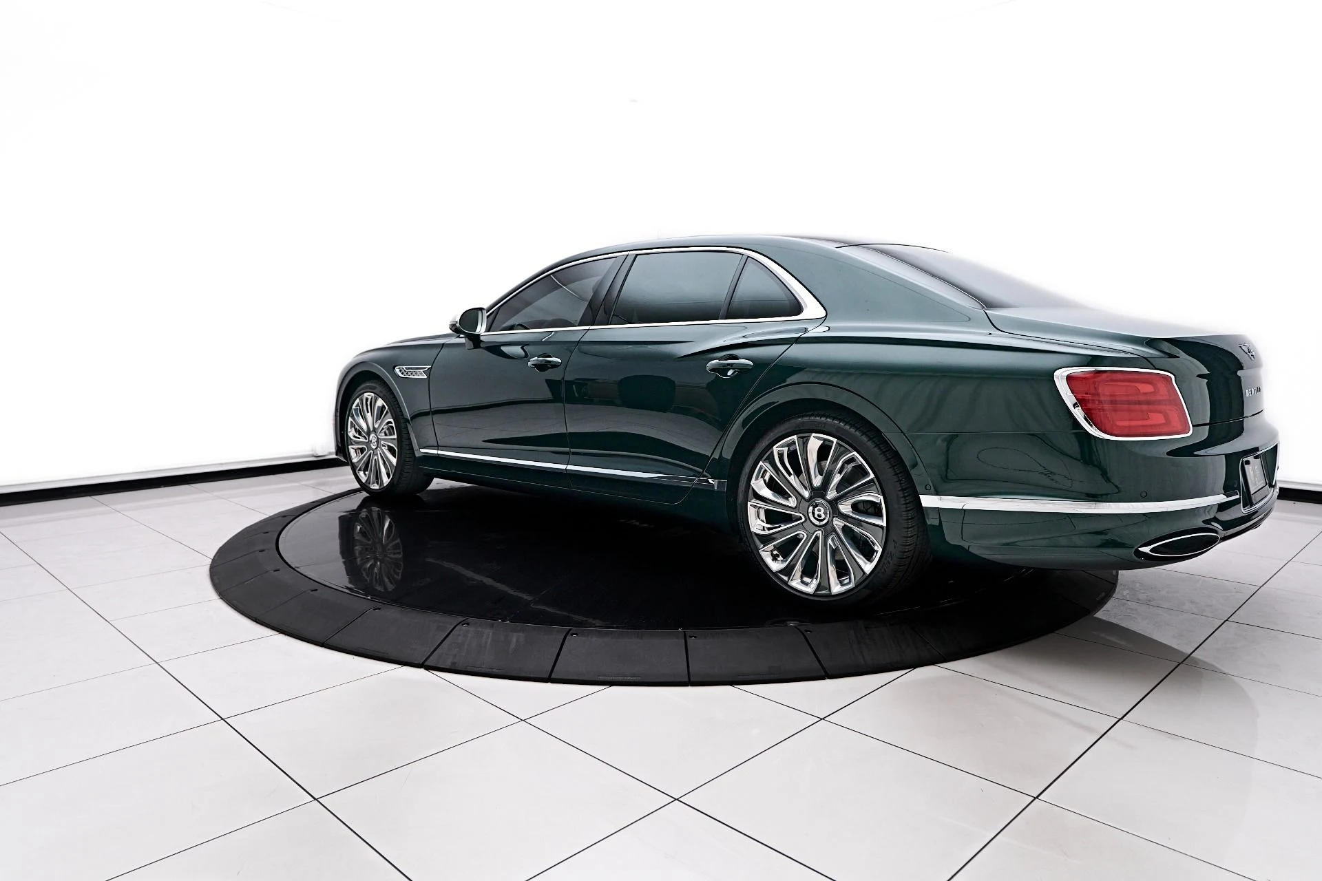 mph011_3699076444_Used_2024_Bentley_Flying_Spur_Mulliner_W12_1756173314_535f3aa8f2