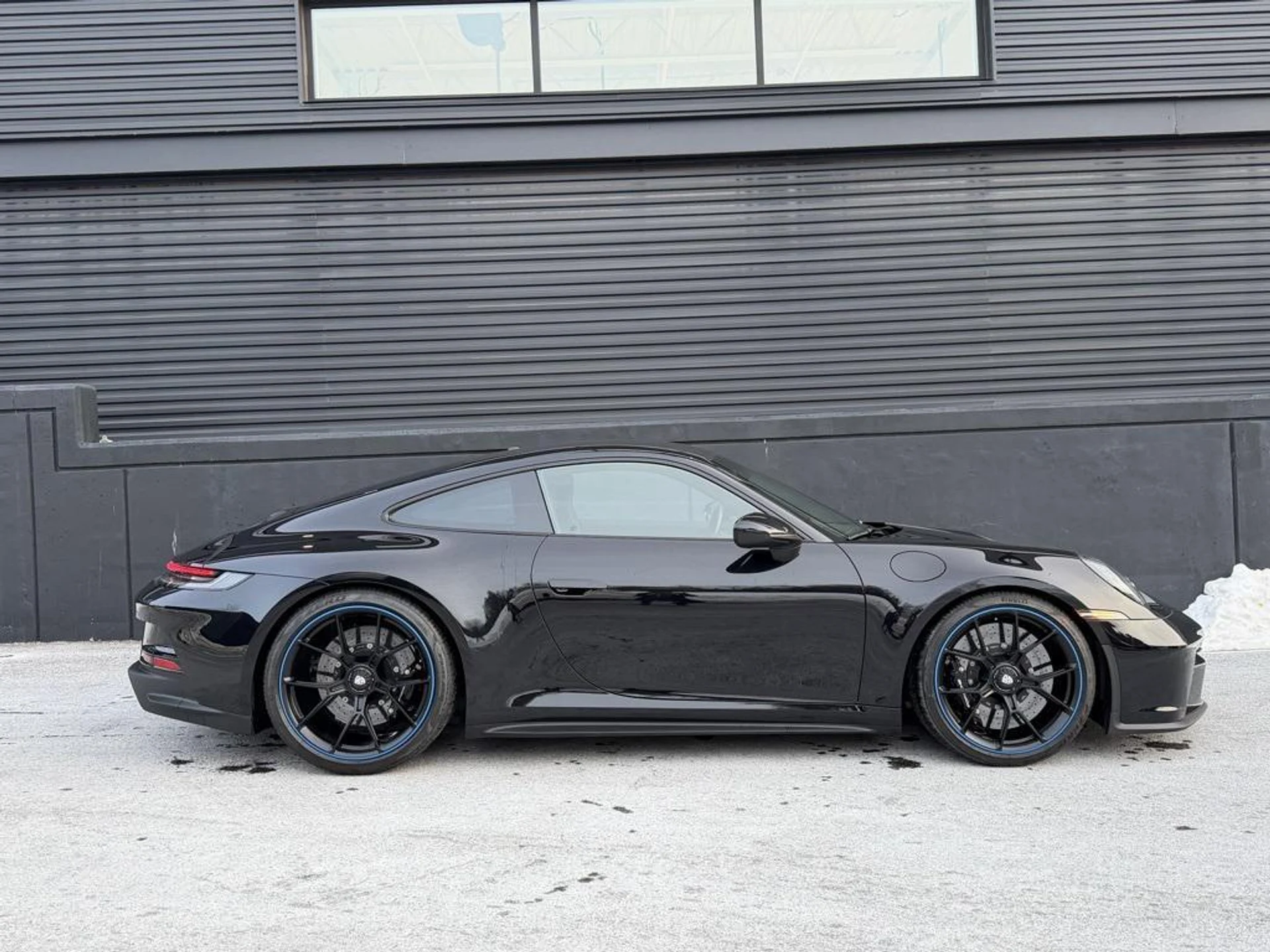 mph011_3706018968_q_O2ap_Tu_Ui2_HBT_3o24v_Cd_Wt_M_Zvc_I_42ffd00713