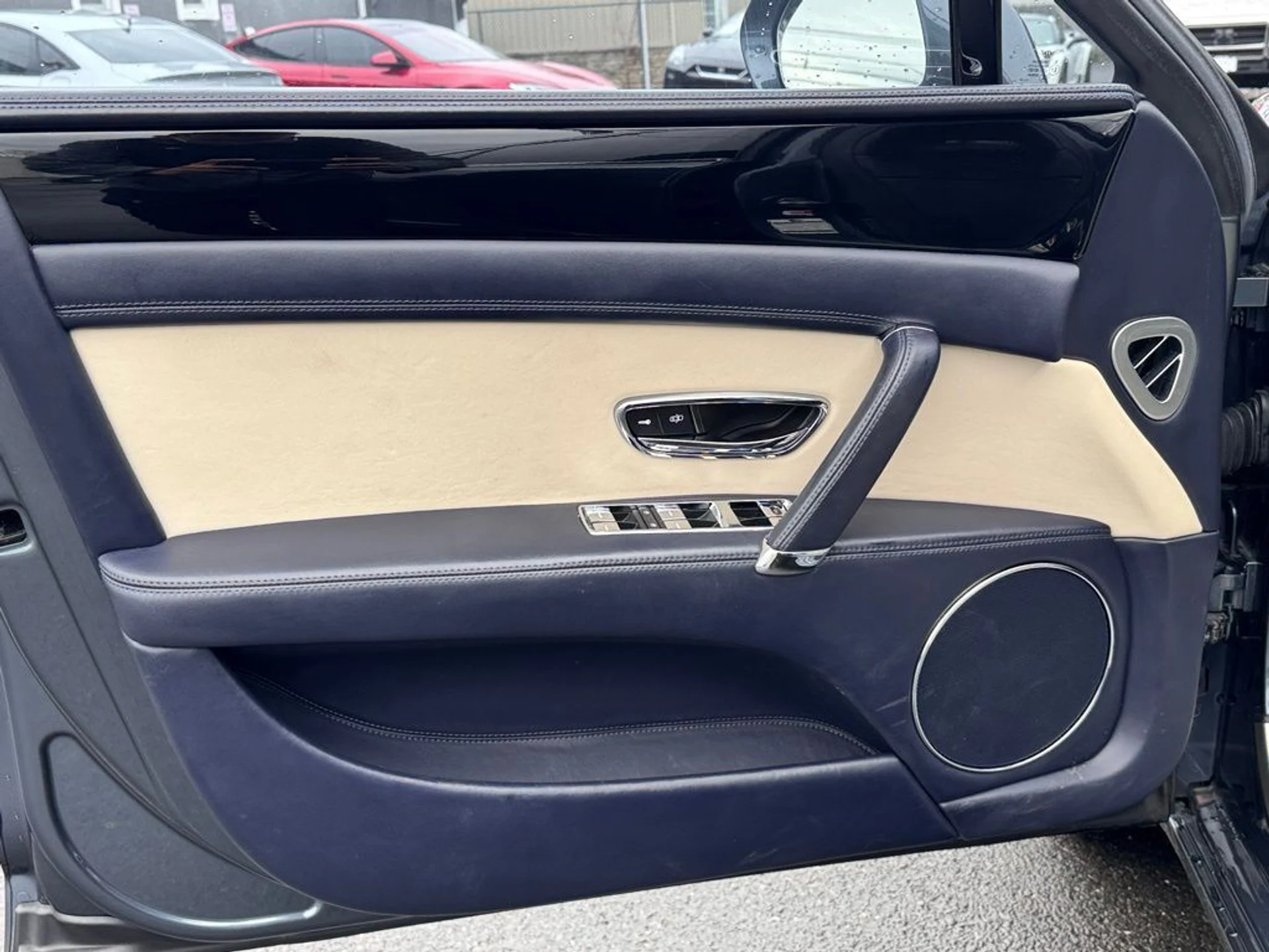 mph011_3708814642_5eyw148xxknlksq57qtocsx22i1k_4c20018e05