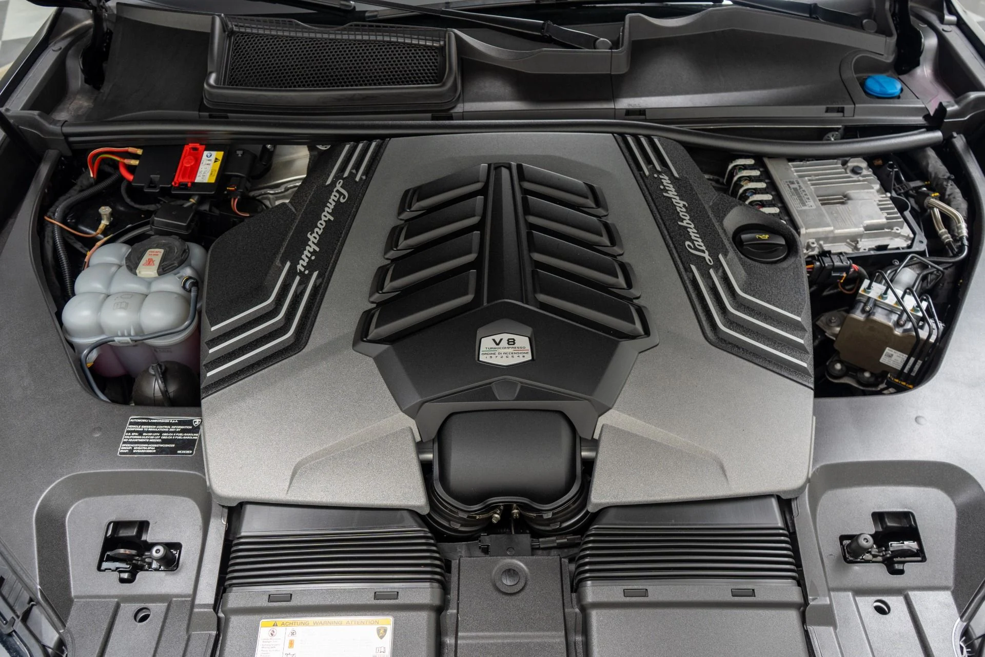 mph011_3711004837_Used_2021_Lamborghini_Urus_Q_Citura_Interior_Bang_and_Olufsen_Audio_1778530173_0969f7e0e1