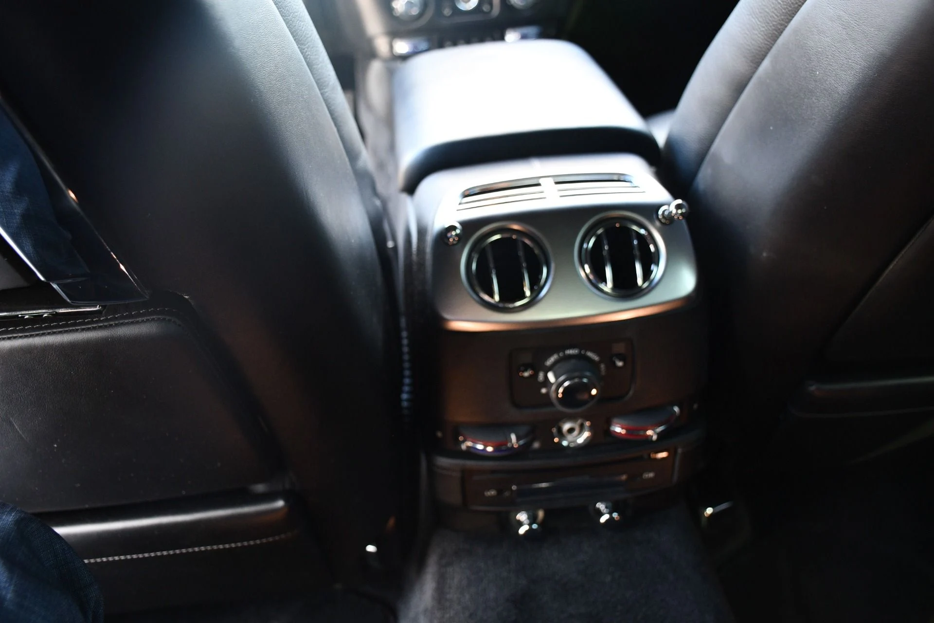 mph011_371231500_Used_2015_Rolls_Royce_Ghost_1791934309_25d8be1201