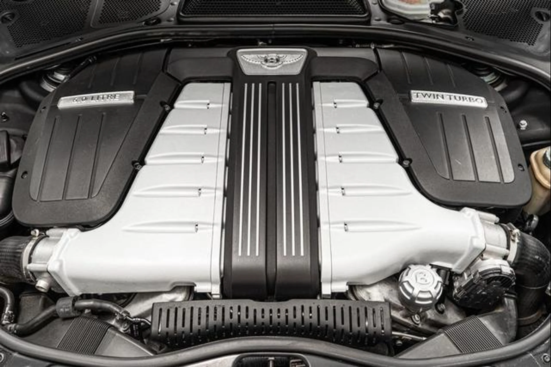 mph011_3719810311_kcg_D_Bk_H4_F1_MU_3j120_X_Ga_Gjif_Hxw_1a44ce9a88