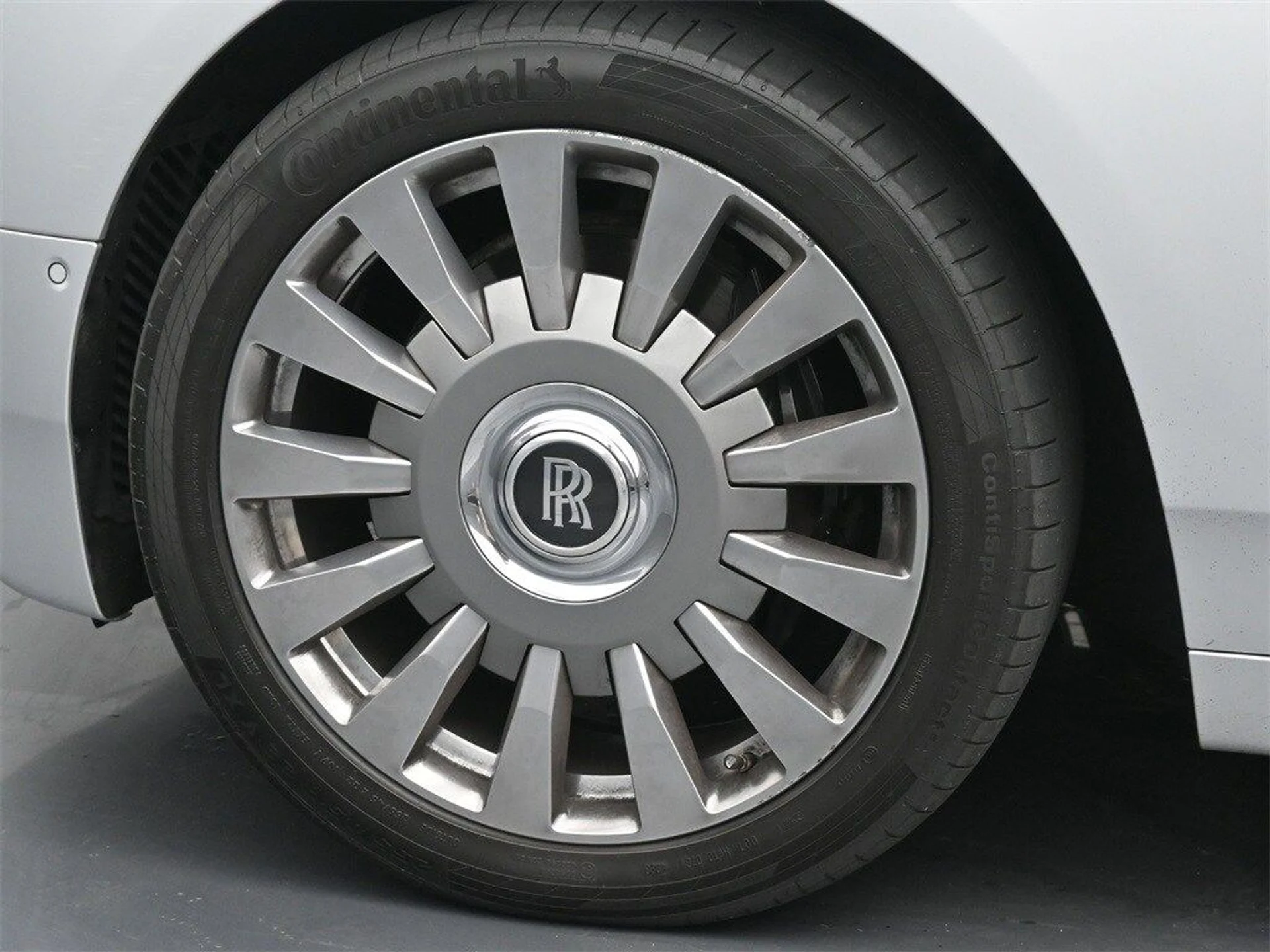 mph011_372086310_e3be5b69e33759161784a749ca709532x_1840cfe2c5