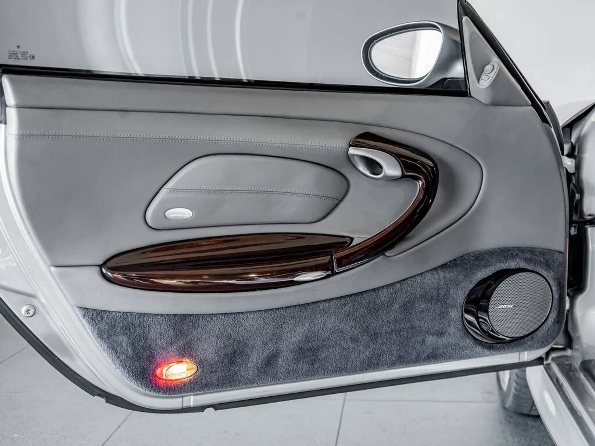 mph011_3723403579_e6b188ff6d790d76b9c1078bc841ca76_9887fbef3d