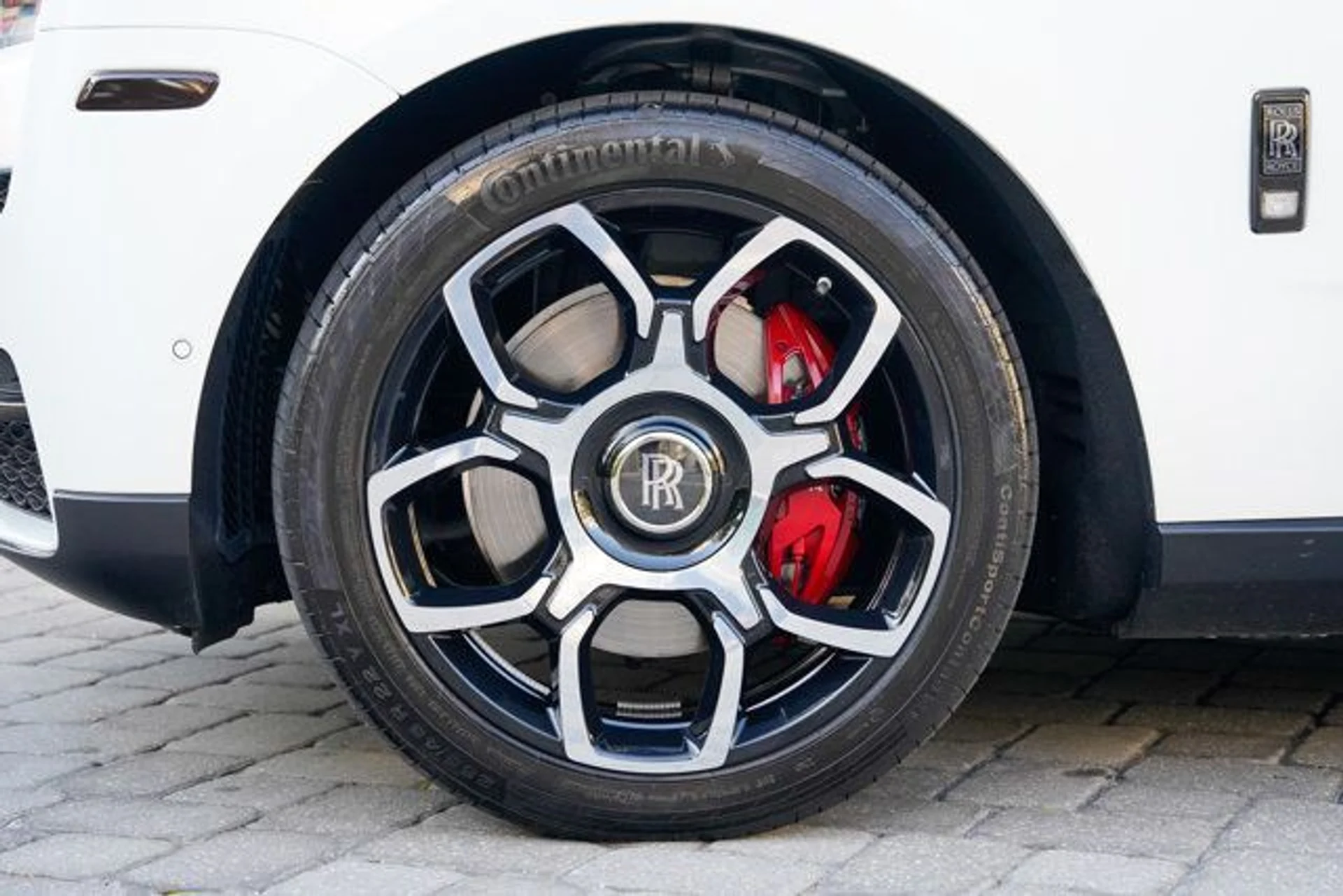 mph011_3723737956_22981379_12_640_3f76c02389