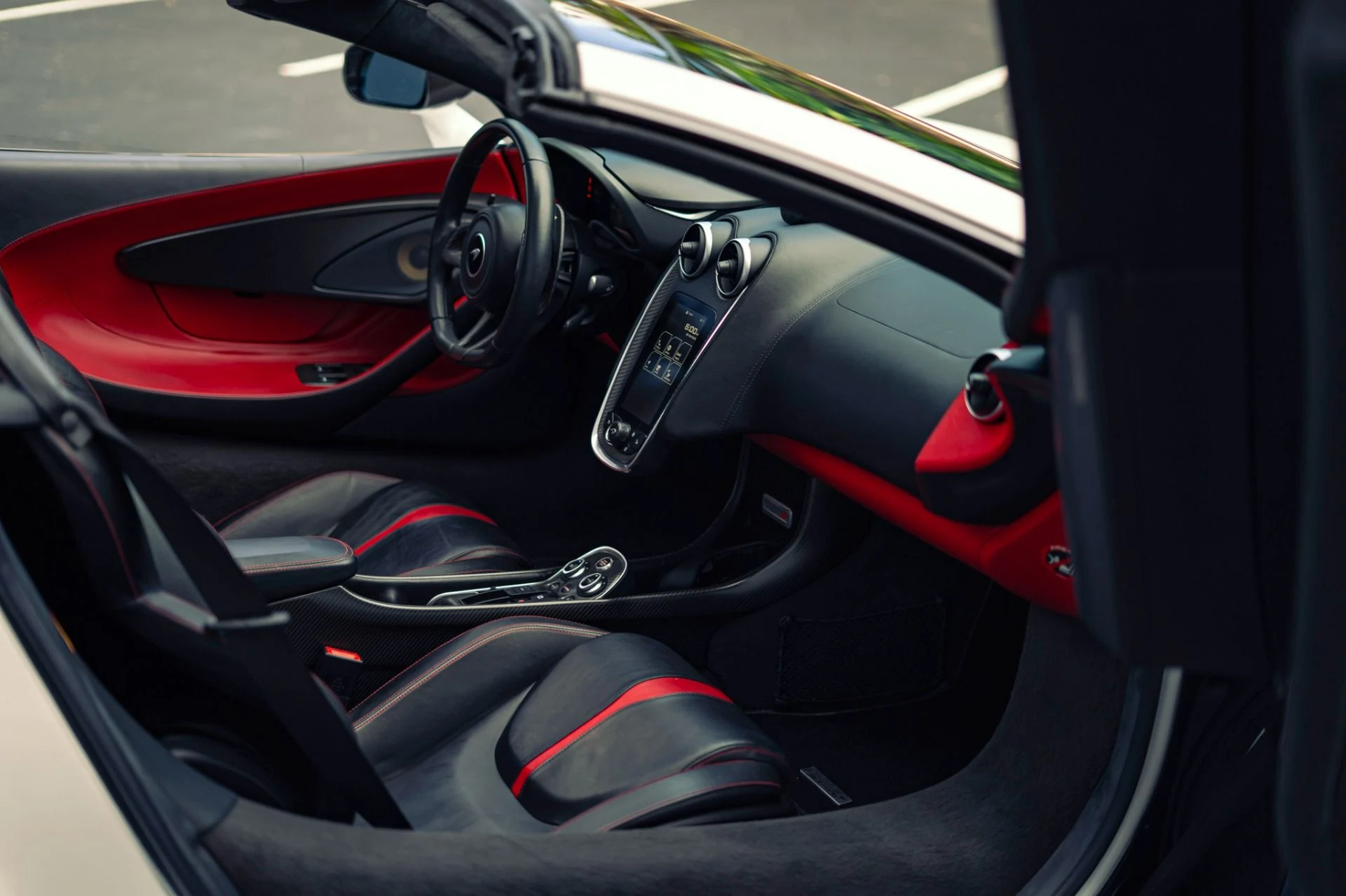 mph011_3726937153_Used_2019_Mc_Laren_570_S_Spider_1779318587_90b3677b1c