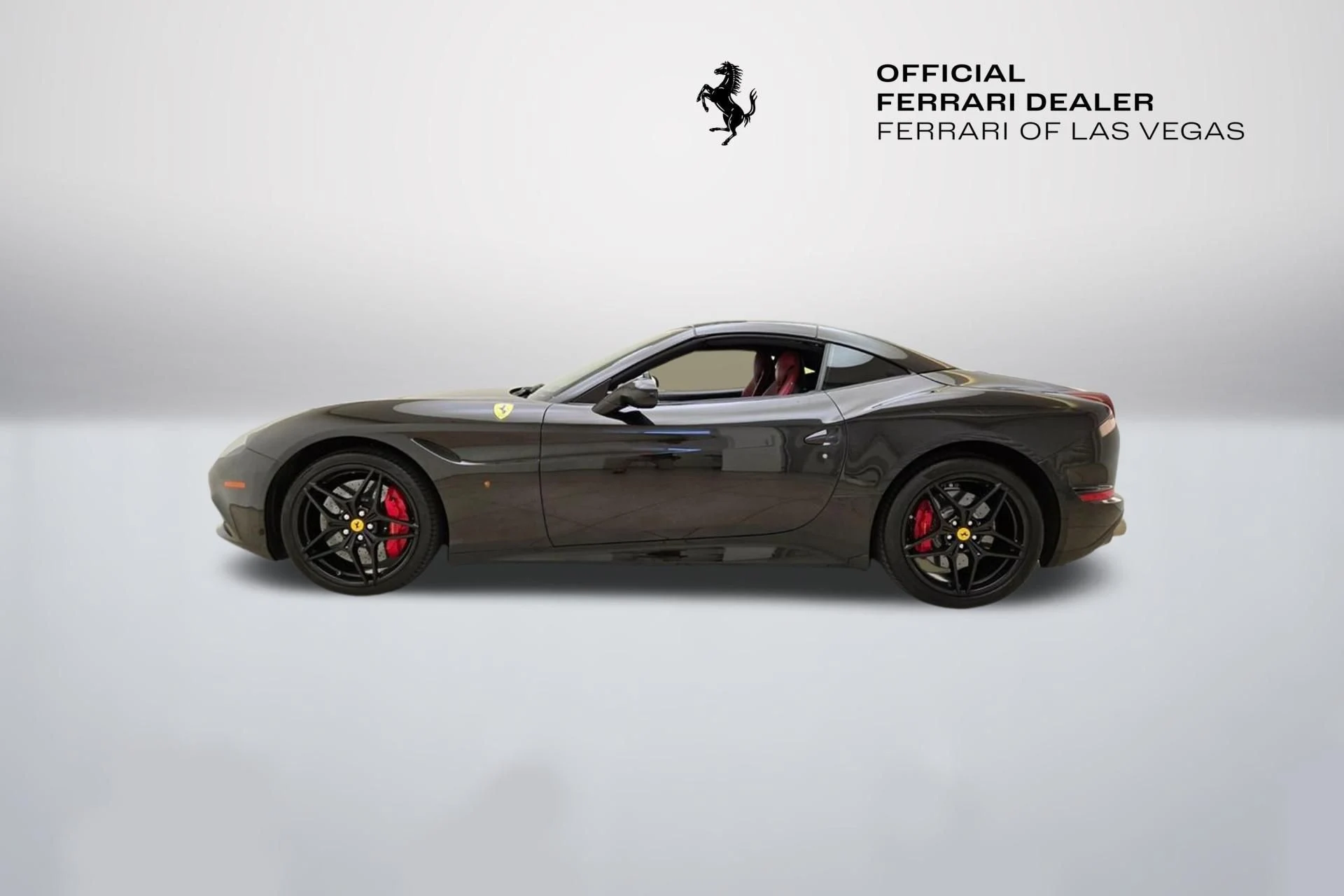 mph011_3730145434_Used_2015_Ferrari_California_T_1776503255_cff0868d39
