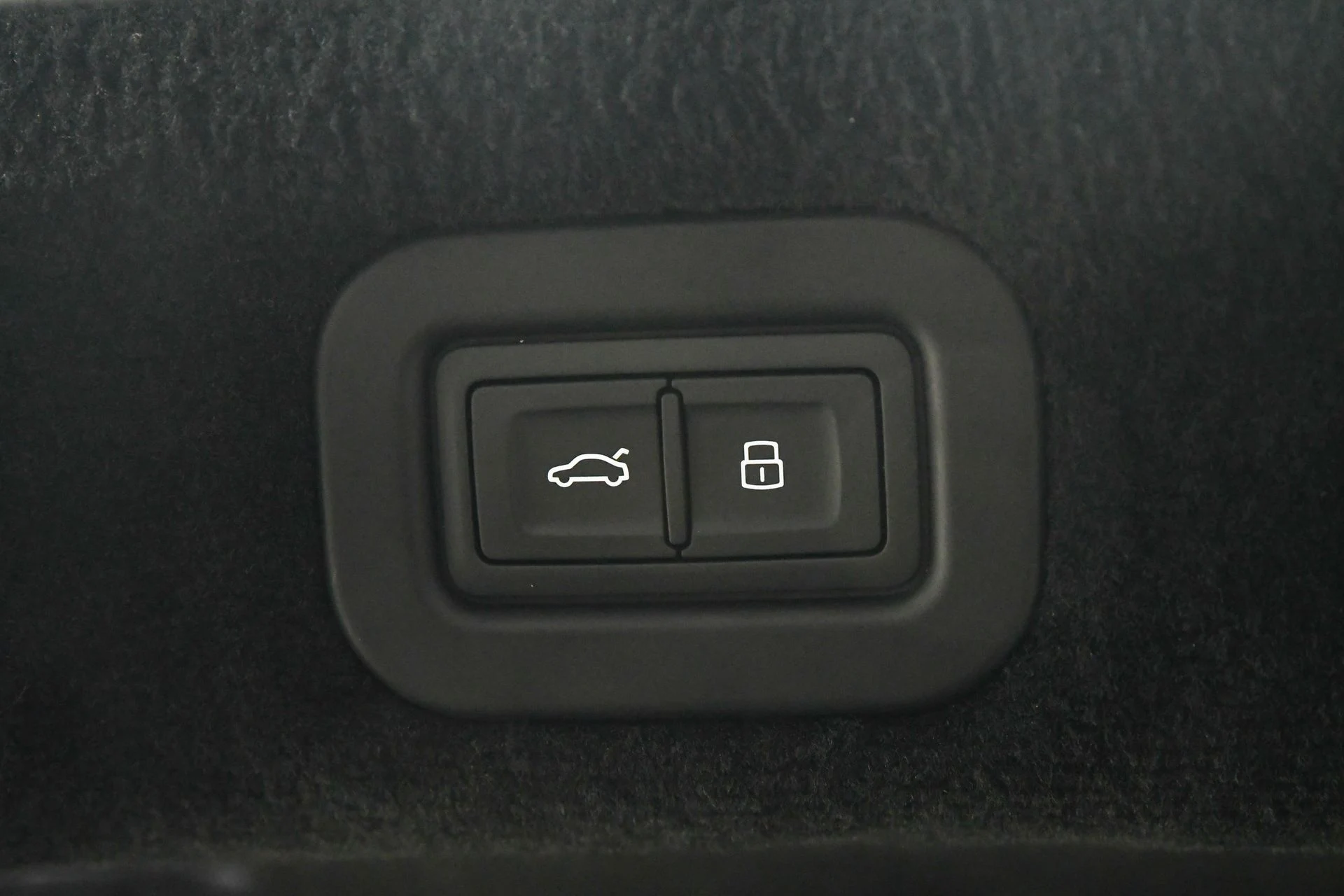 mph011_373162896_4b61836c_b4cf_4b86_9687_de13c6e50587_472822c7fa