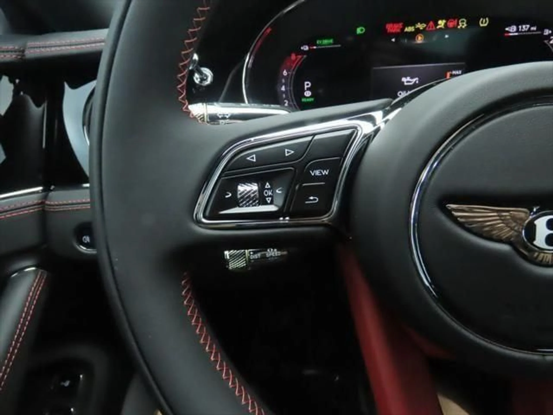 mph011_3736261015_used_2025_bentley_flying_spur_speedsedan_8119_23010075_12_640_56f9b8b0a4