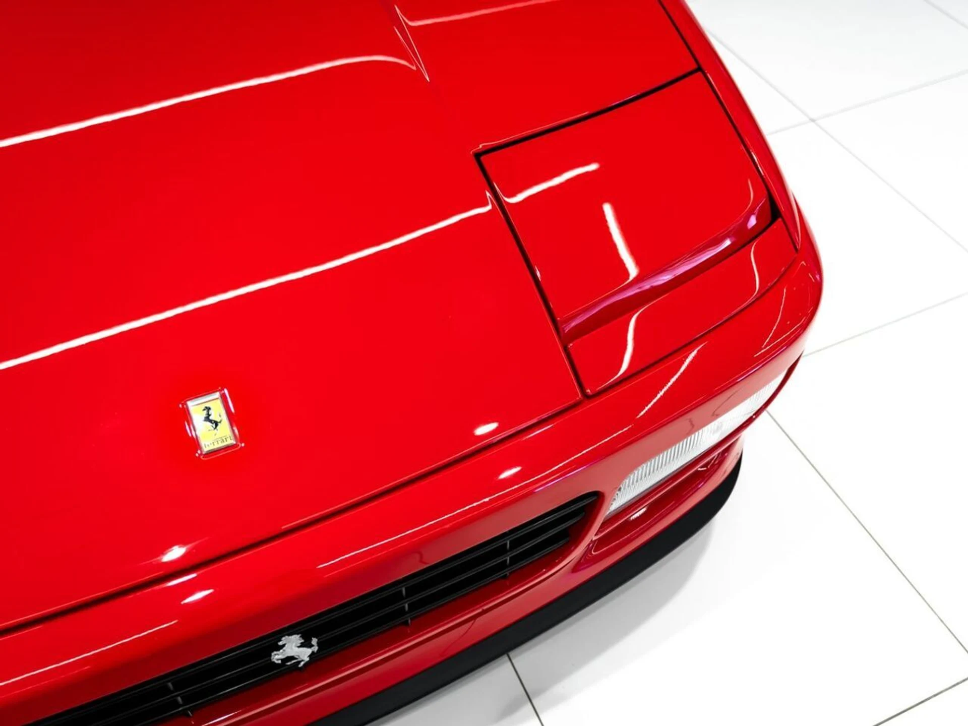 mph011_3738764732_ferrari_512_tr_1994_jpg_v_1758918548_3992c7fbd2
