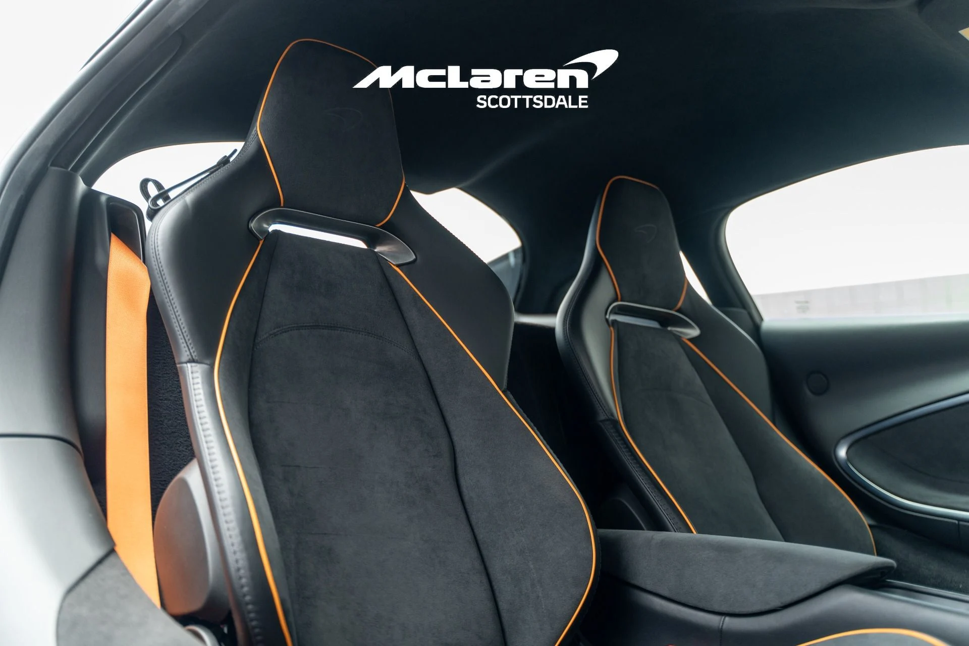 mph011_3739629141_Used_2023_MCLAREN_ARTURA_1778879802_1c363de8db