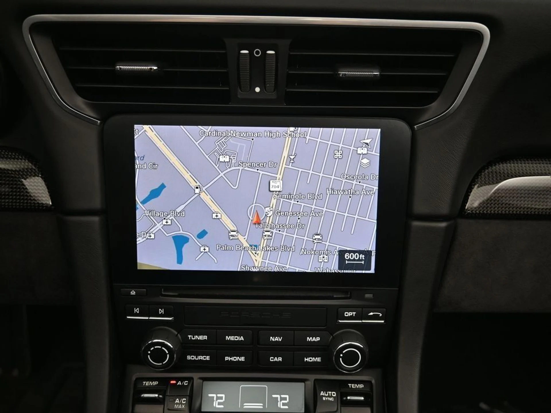 mph011_3744289016_9d69e6d72342cb9378b05c6d84af39b2_4103d696bd