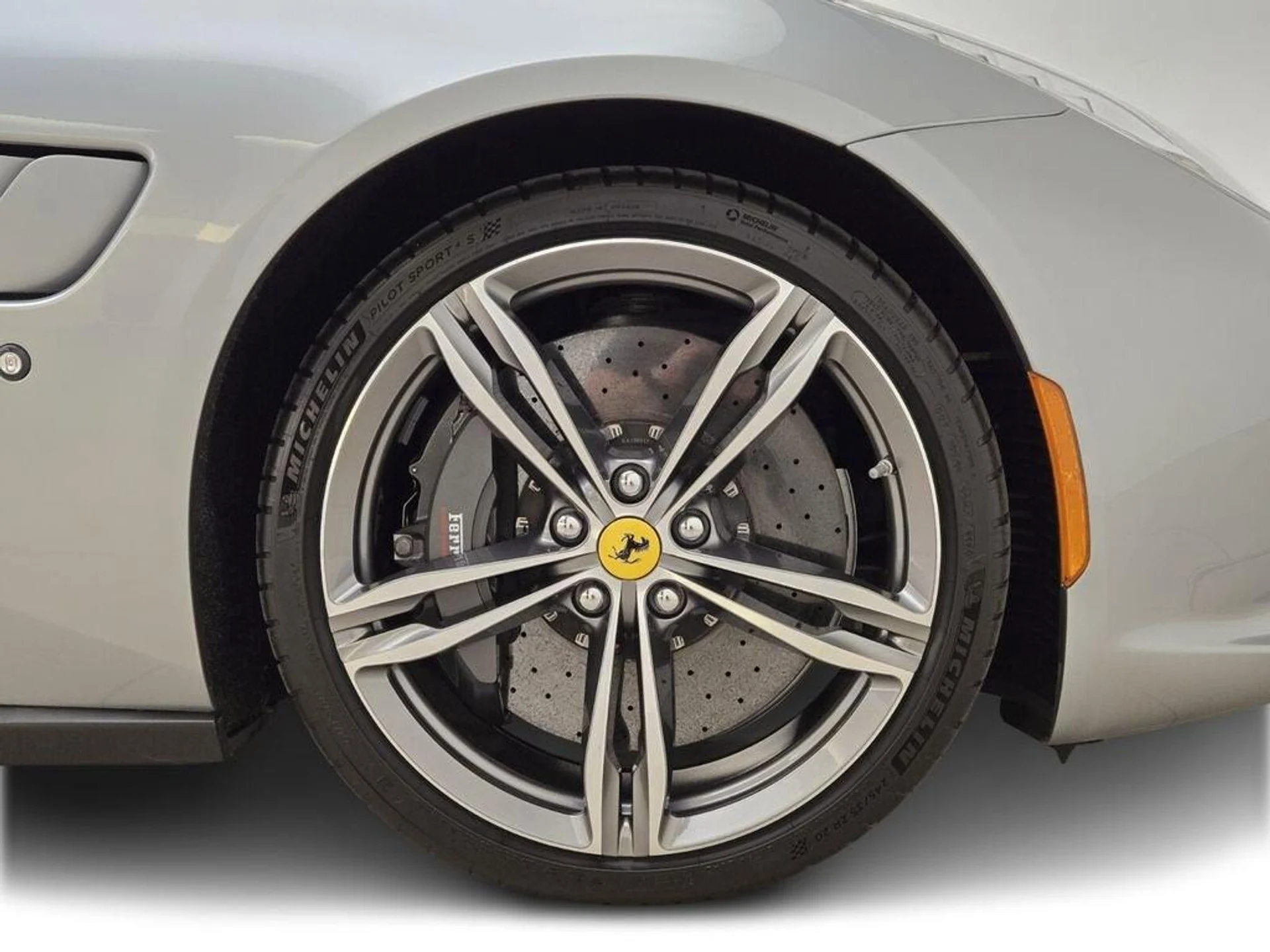 mph011_3746029883_Used_2017_Ferrari_GTC_4_Lusso_V12_1783509841_d216af11c9