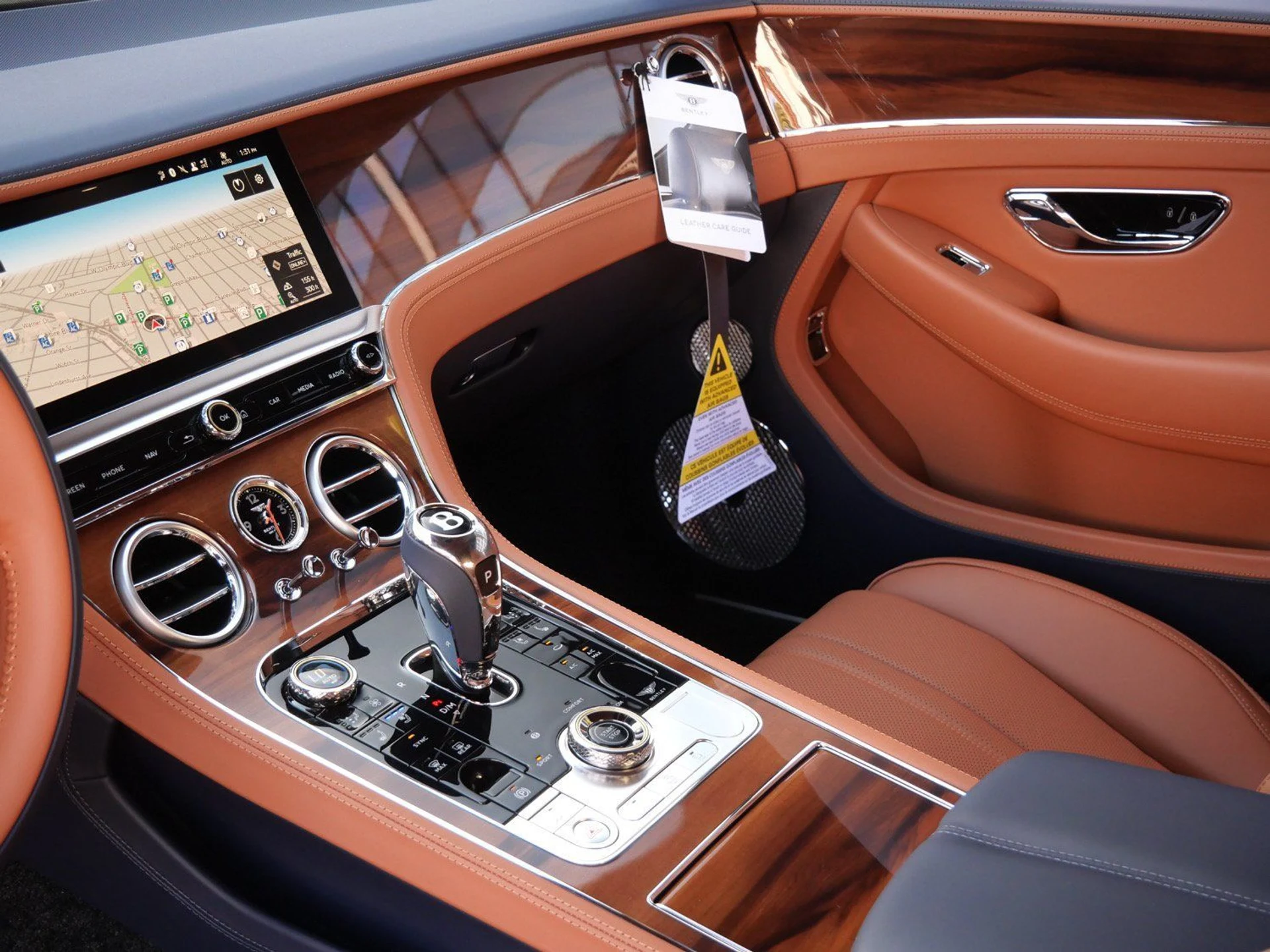 mph011_3746514679_79e40e3211089fca0aec94b14e8a6ee3x_d3fc81b501