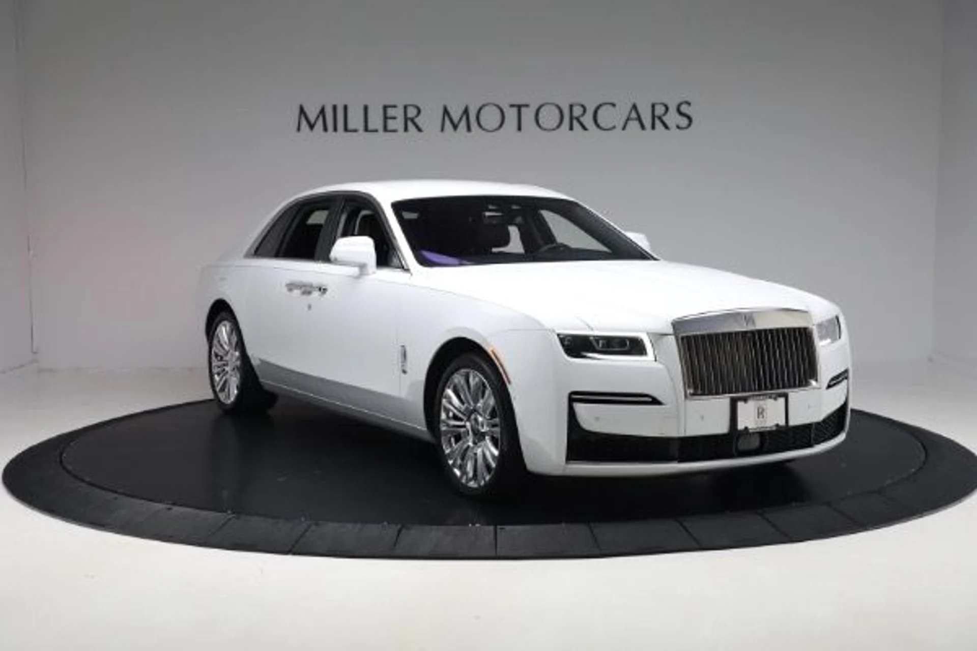 mph011_3749240171_Used_2021_Rolls_Royce_Ghost_8f6e6ade08