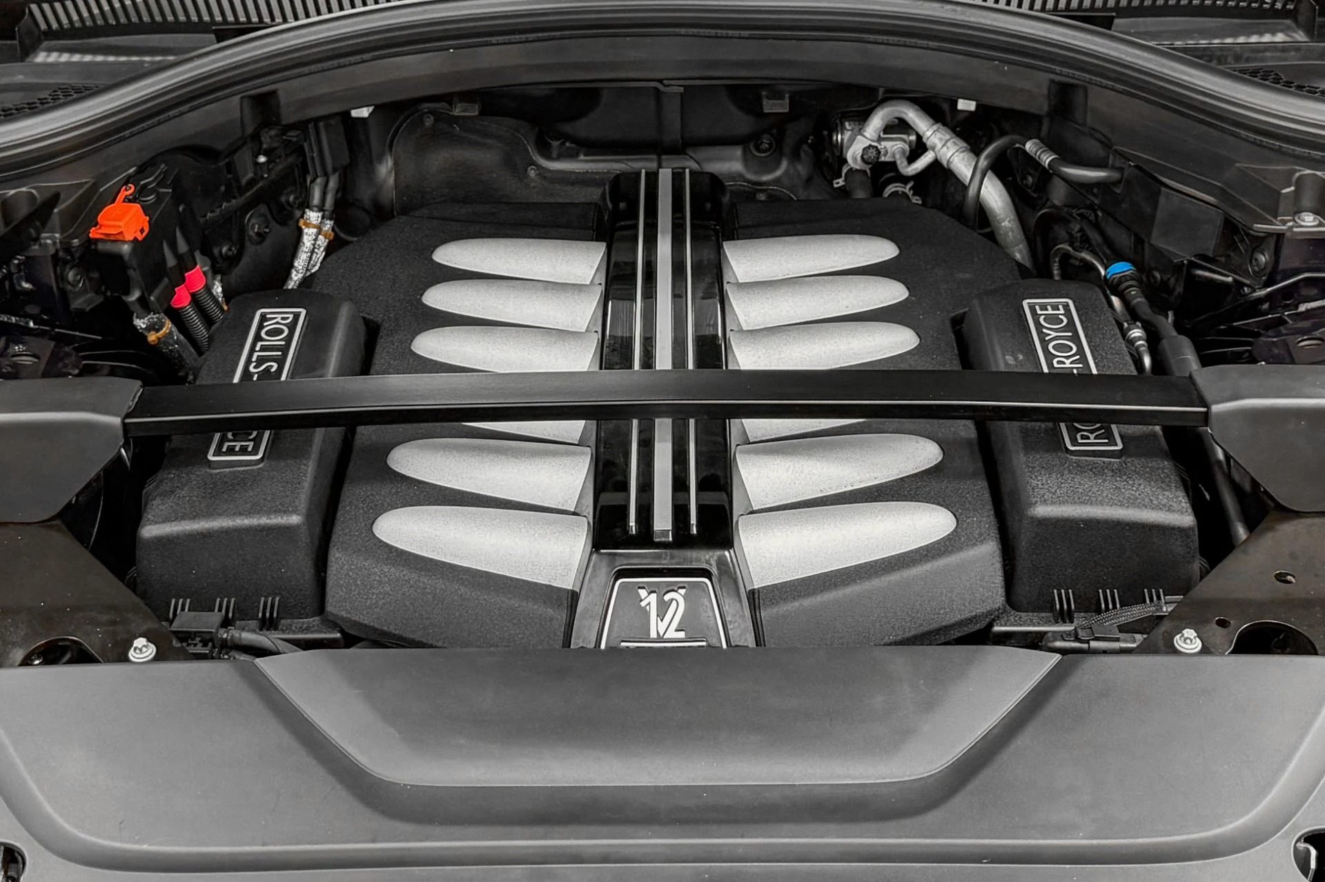 mph011_3750951749_Used_2020_Rolls_Royce_Cullinan_Rear_Theatre_Configuration_Bespoke_Audio_Picnic_Tables_1785529076_c4a65063f8