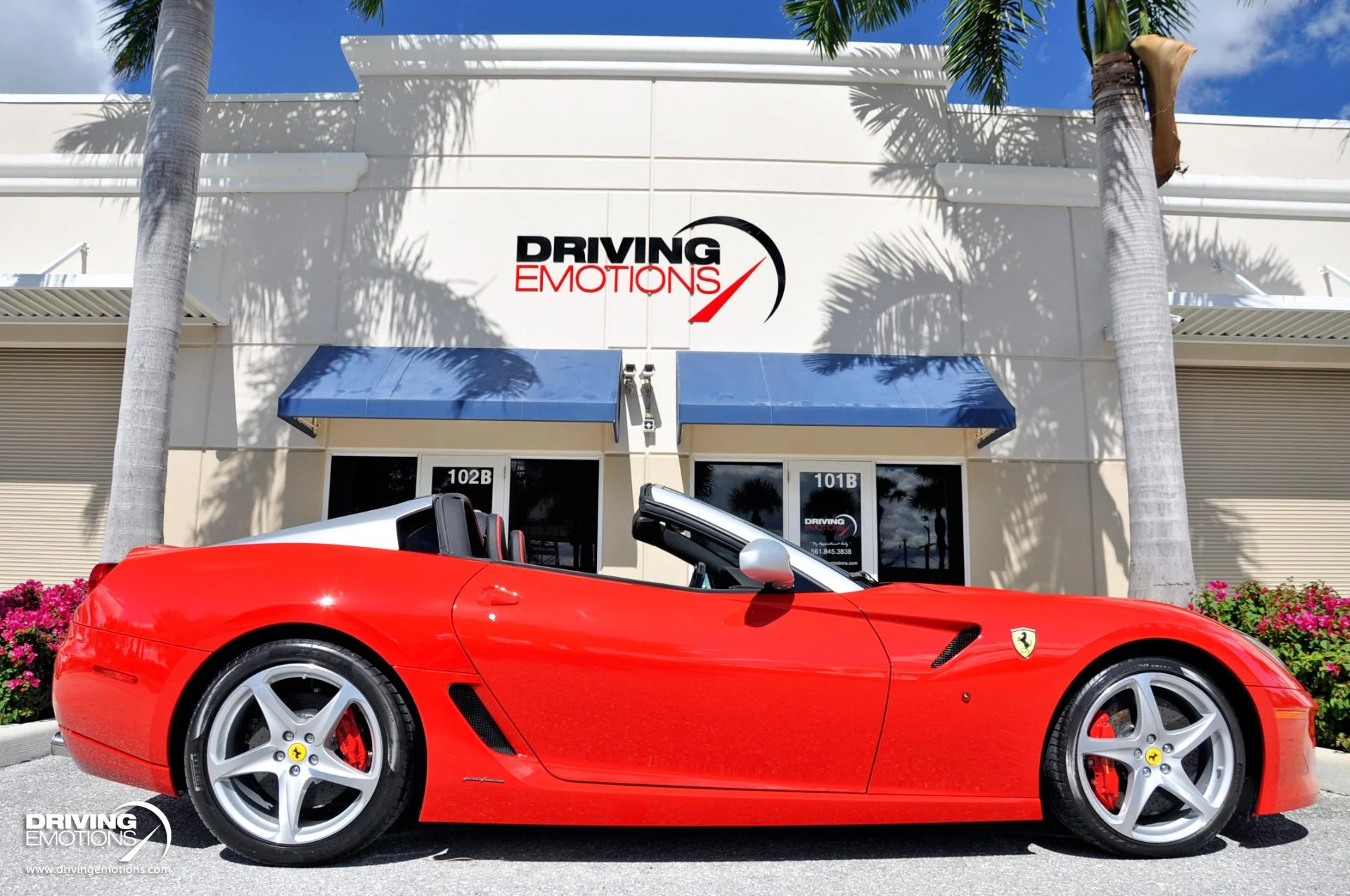 mph011_3751699417_438_p12_l_bec6114e83