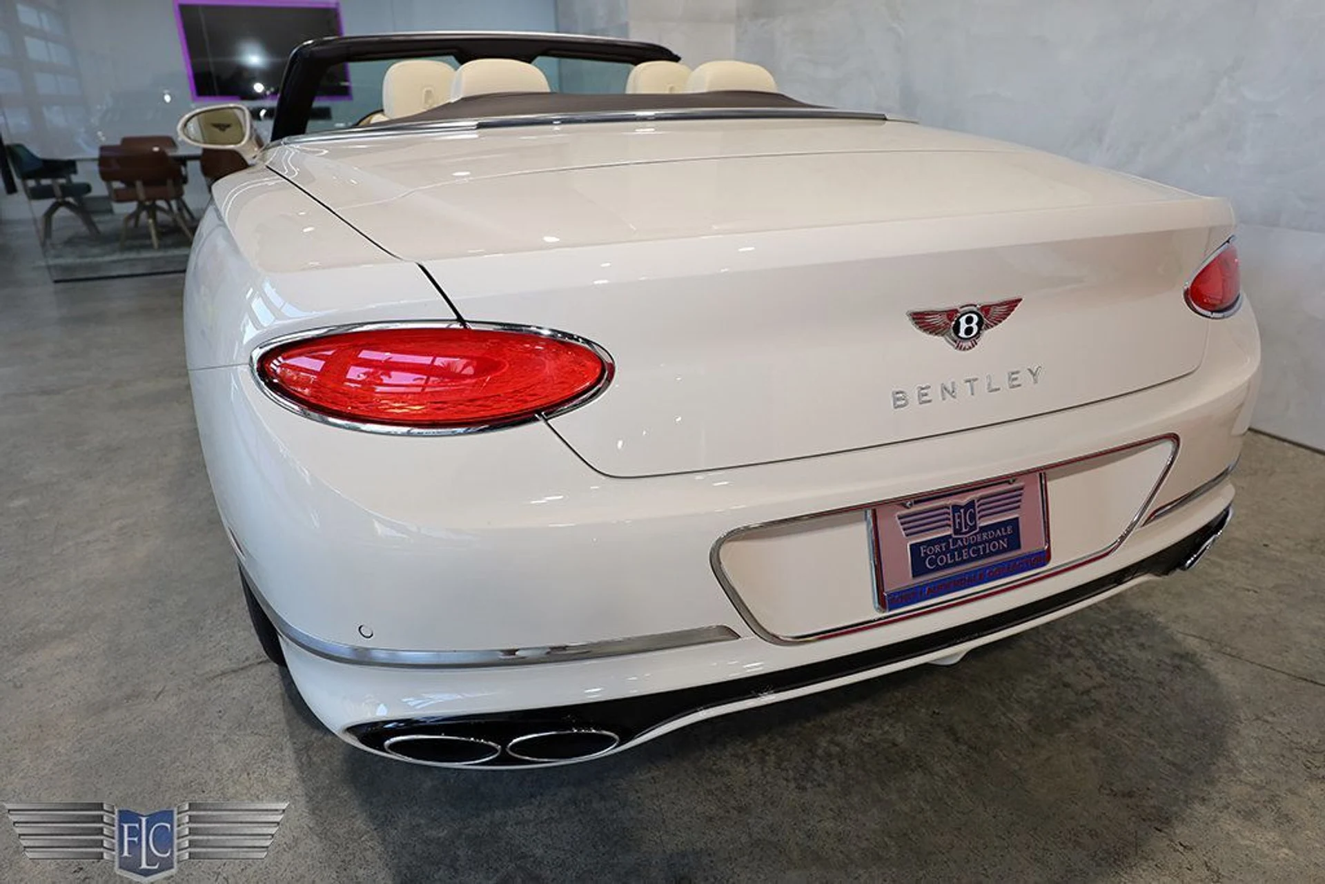 mph011_3757187992_used_2022_bentley_continental_gtcv8convertible_9689_23023913_12_1024_988e09c102