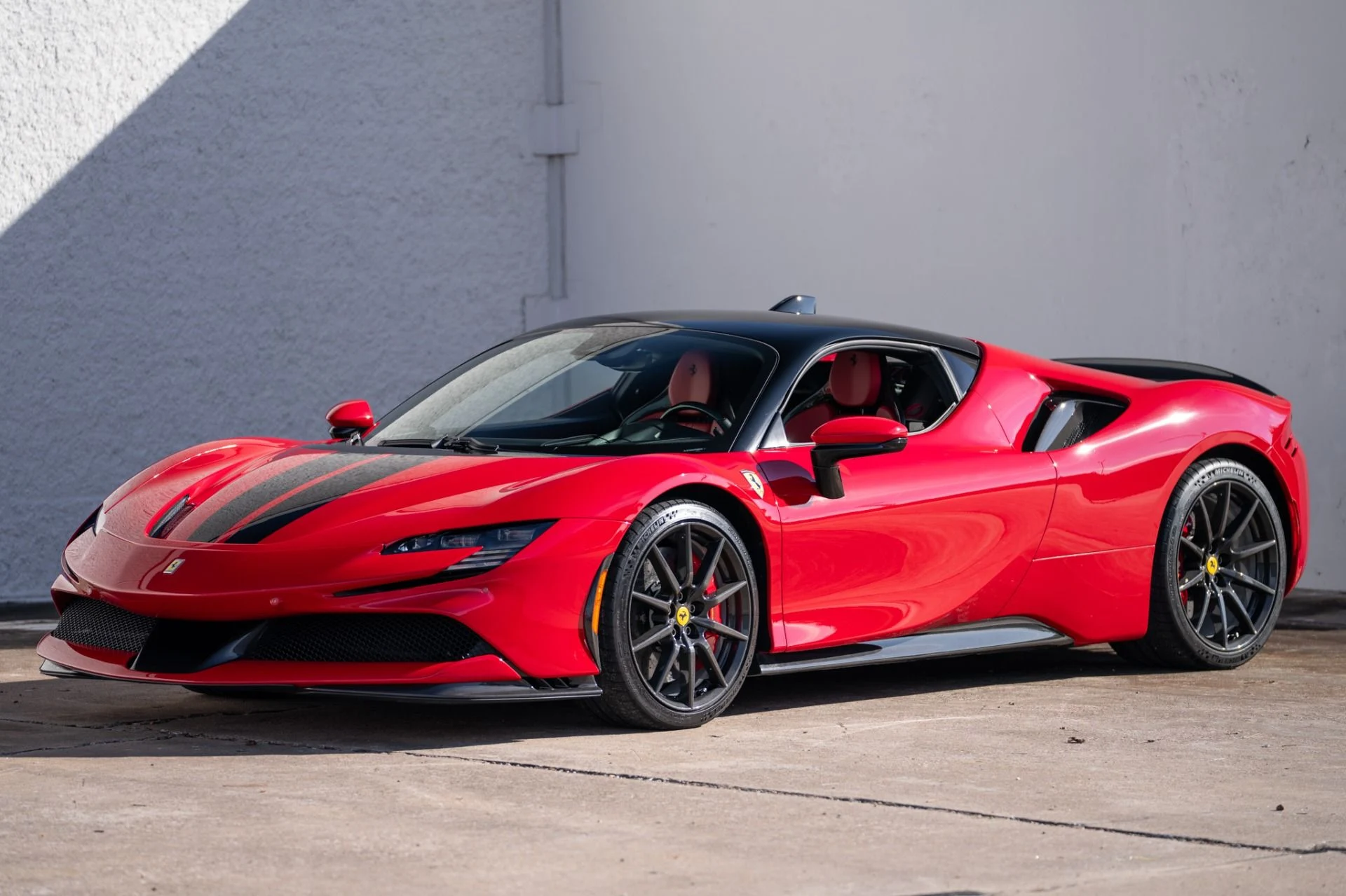 mph011_3758037391_Used_2023_Ferrari_SF_90_Stradale_1764710816_40c0be07d3