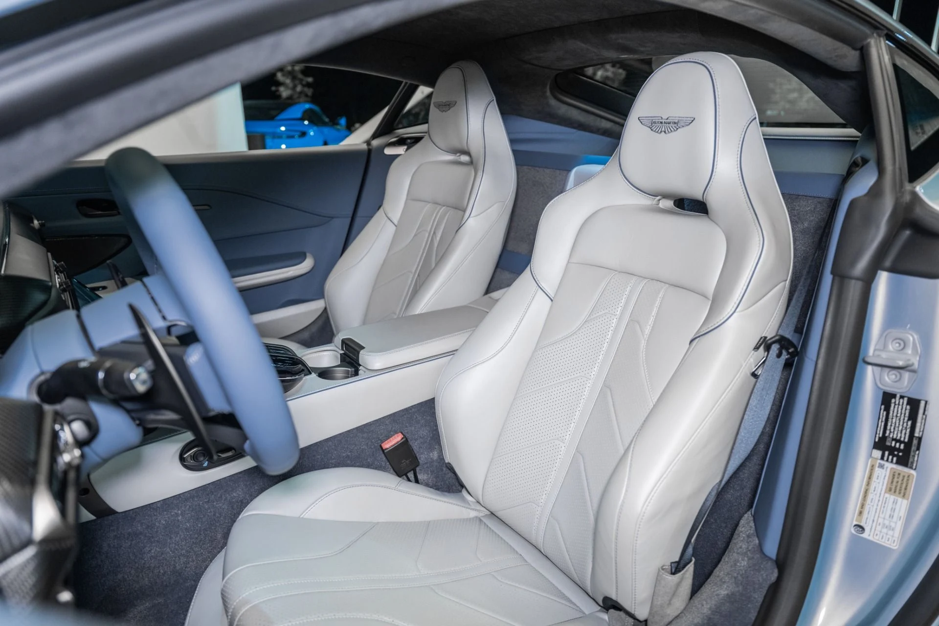 mph011_3761755290_New_2026_ASTON_MARTIN_VANTAGE_1759240597_27da9a9a08