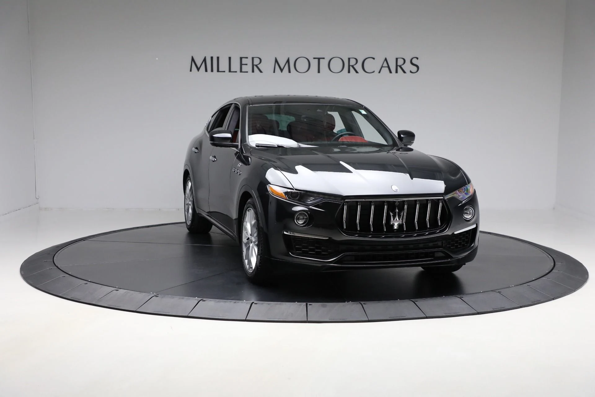 mph011_3763234527_Used_2022_Maserati_Levante_GT_798f87e36a