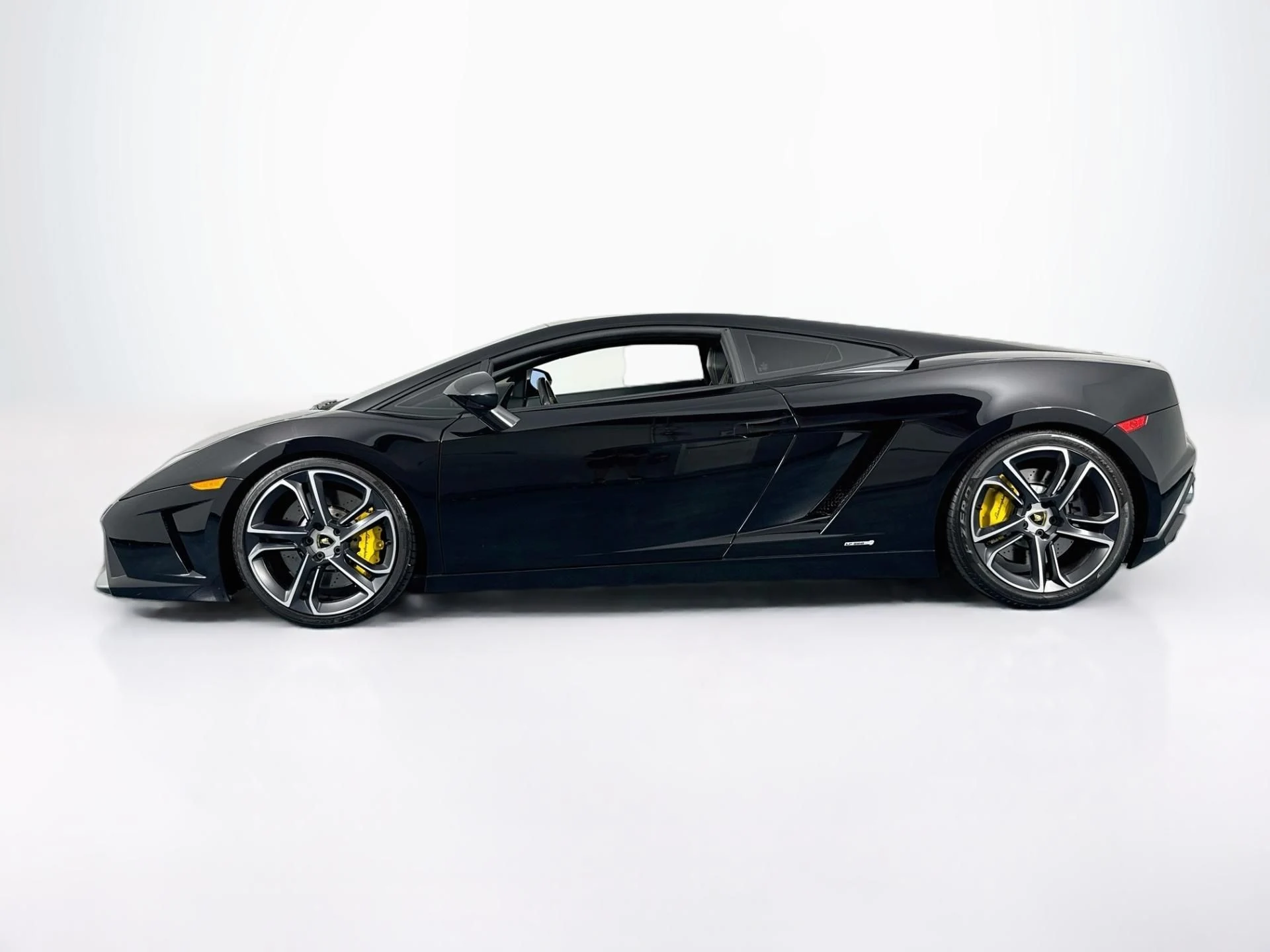 mph011_3764124213_Used_2013_Lamborghini_Gallardo_LP_560_4_Coupe_1786409237_90c8a2af47