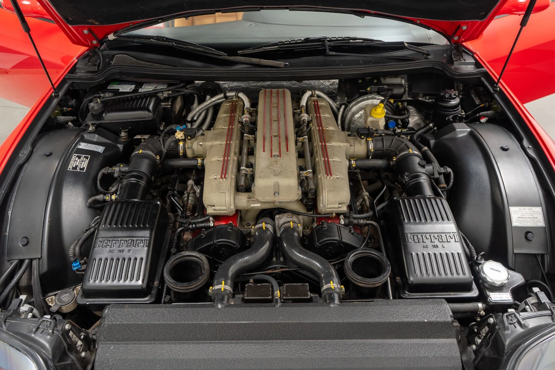 mph011_376781784_Used_2001_Ferrari_550_Maranello_1777496716_d3aa90f283