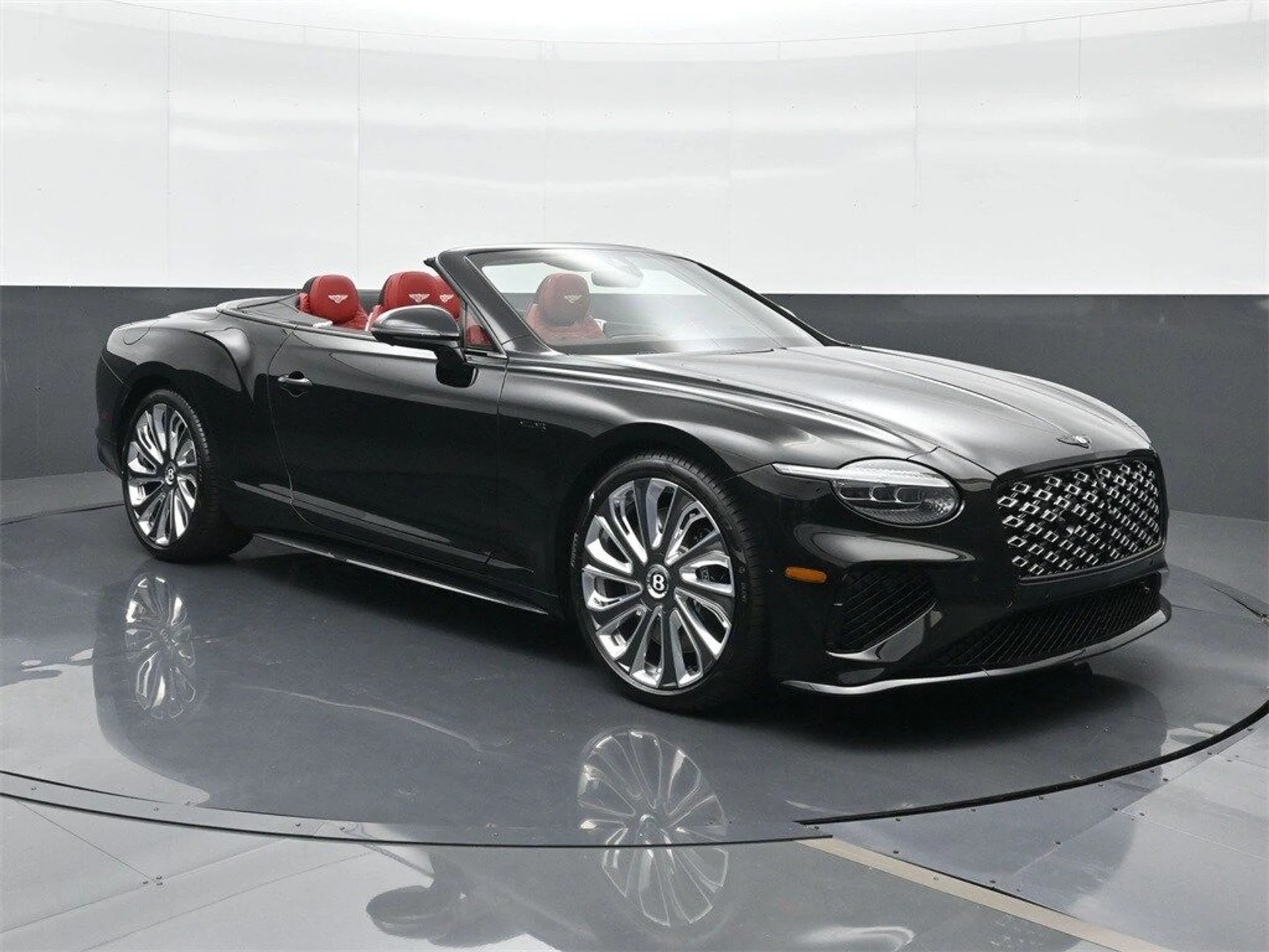 mph011_3773609915_2a57f06442d64de79dd1d2719314eed3x_049d999d23