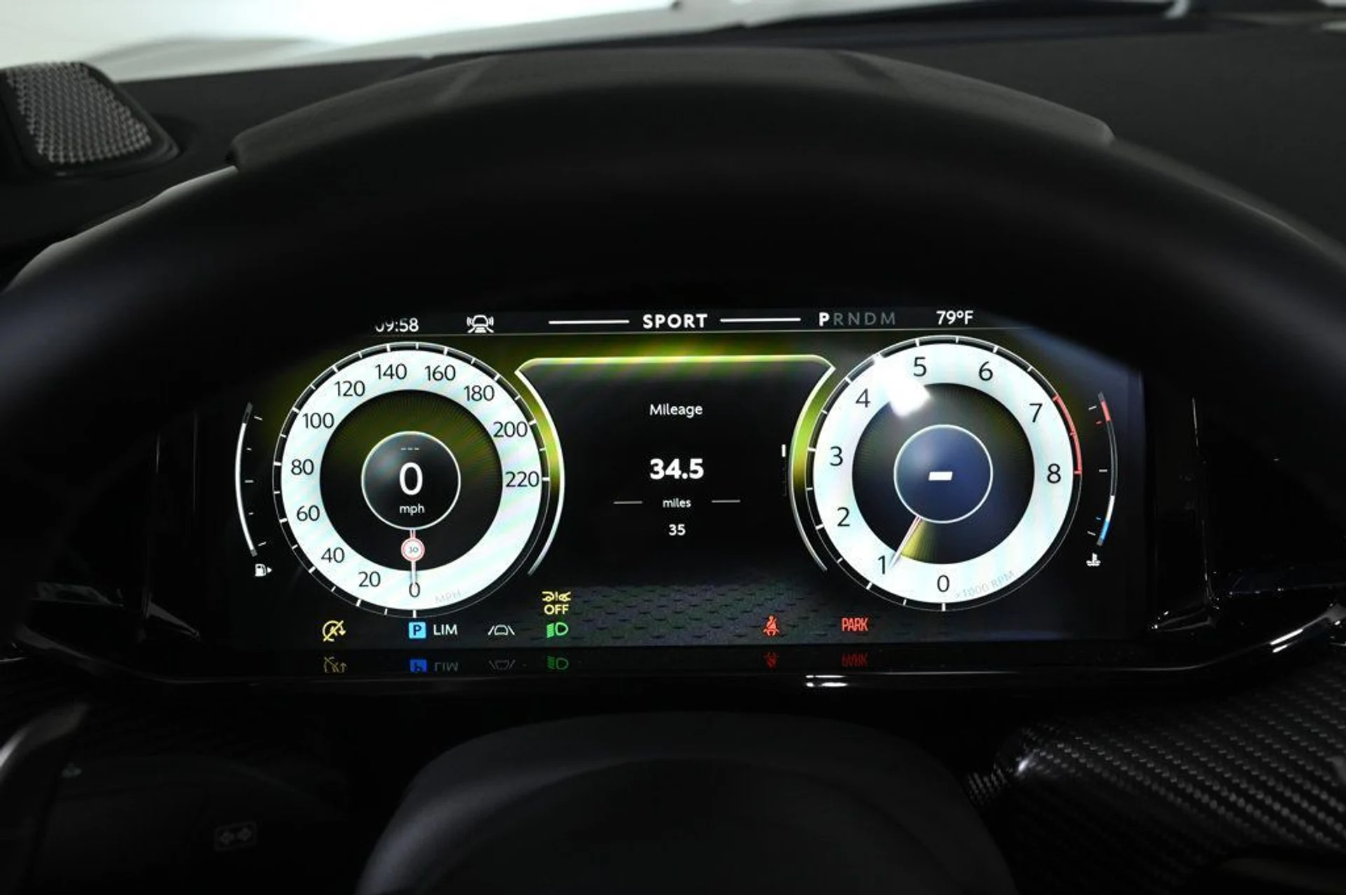 mph011_3774498588_new_2026_aston_martin_vantage_sroadster_11350_22964213_11_1024_fb37fd241a