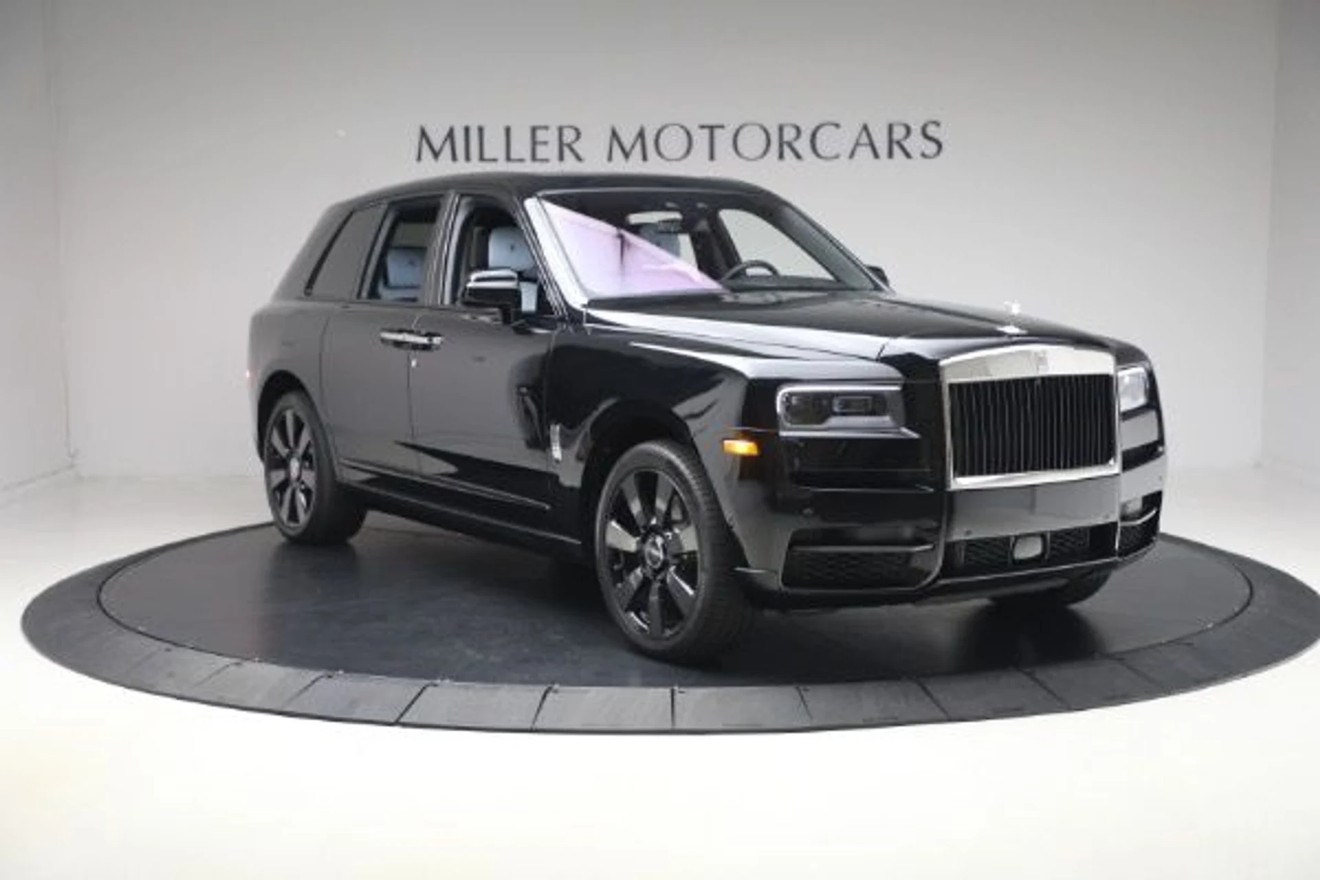 mph011_377723377_Used_2022_Rolls_Royce_Cullinan_b4f751b52b