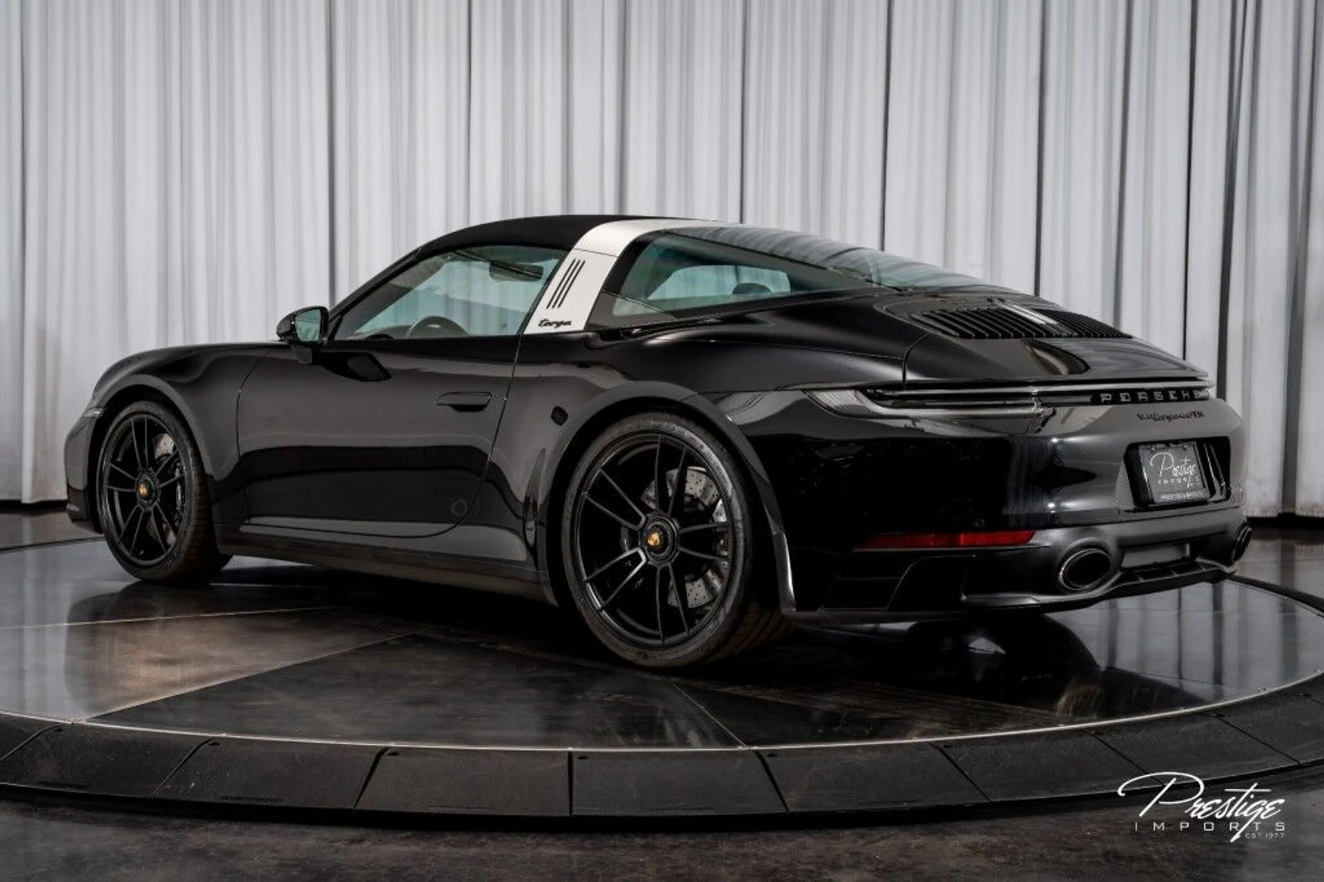 mph011_3793670087_0343437c98c444a533de7d8e34a6fc22_8a94703815