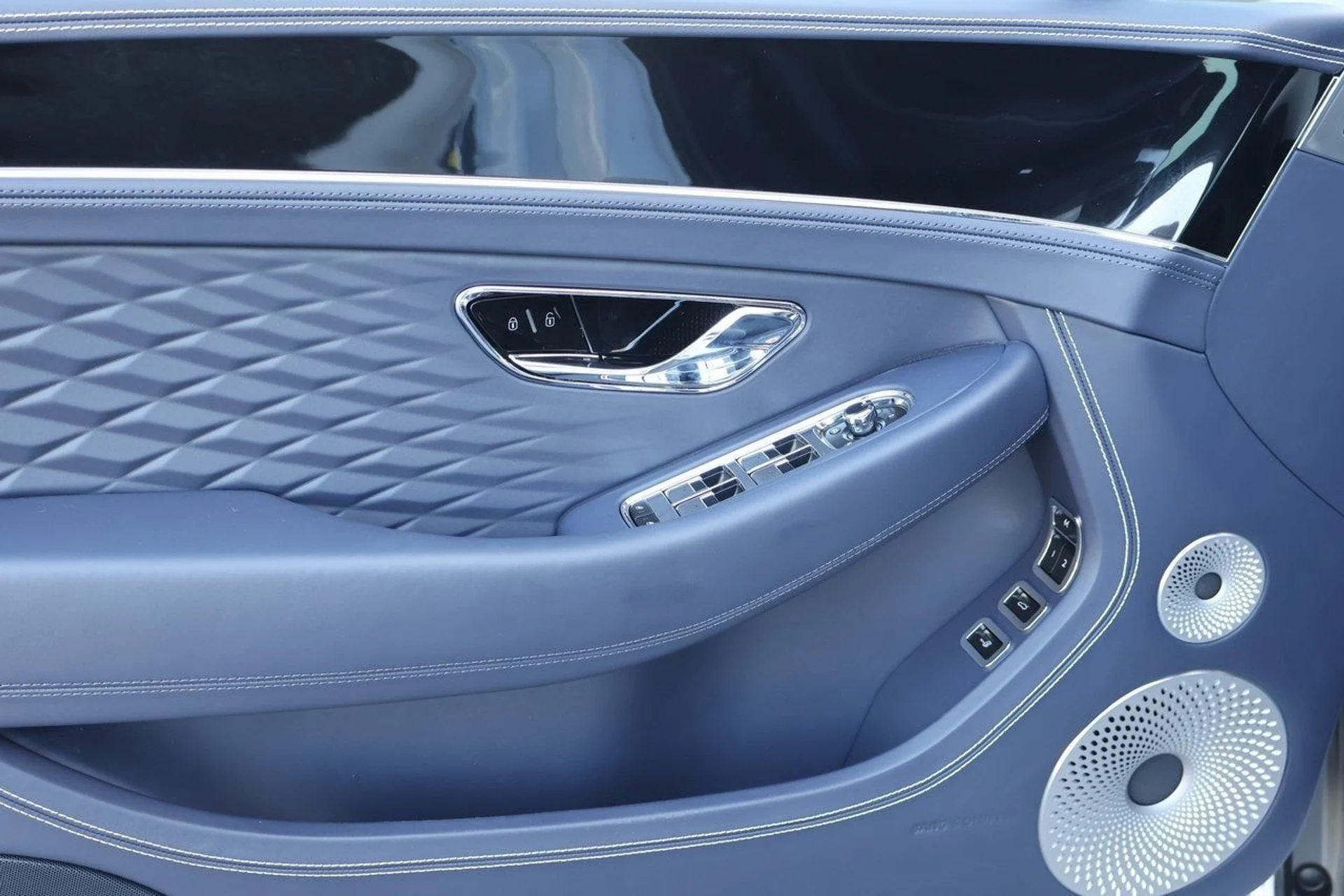 mph011_3796202143_12_6c2f5fd0a9