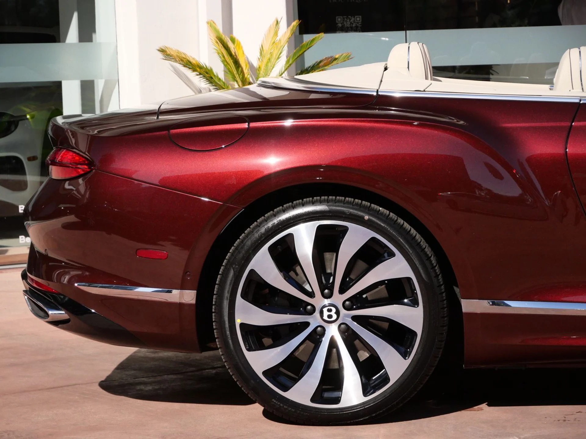 mph011_3799137235_2efbf6975d884762b75ff76654ab9f11x_def6e3b4a3