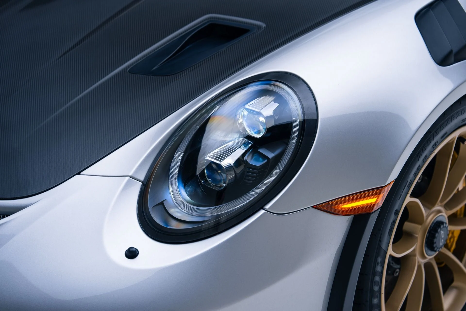 mph011_3800792335_Used_2019_Porsche_911_GT_3_RS_1764709601_8bbc77e075